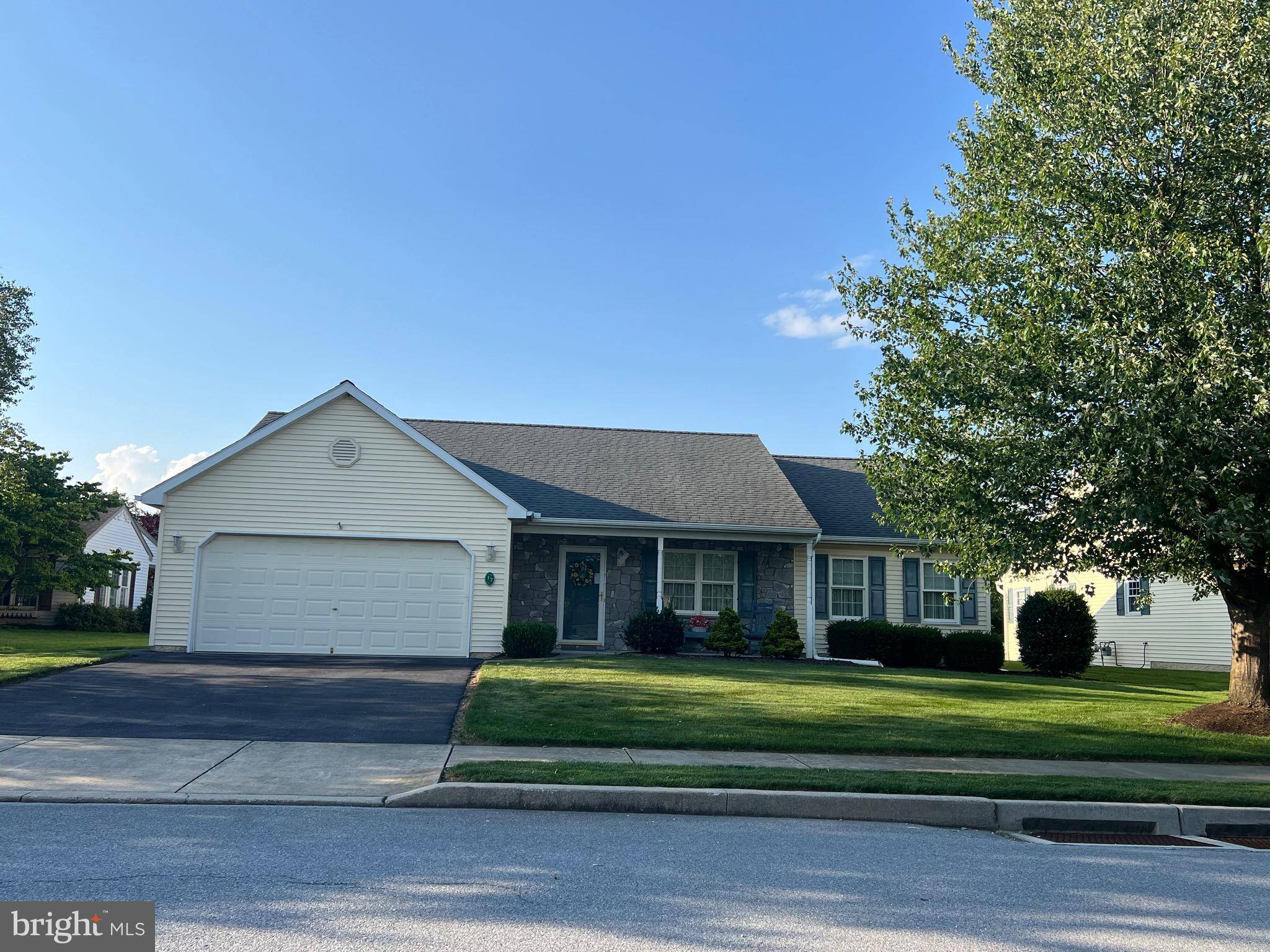 Myerstown, PA 17067,17 GREENBRIAR DR