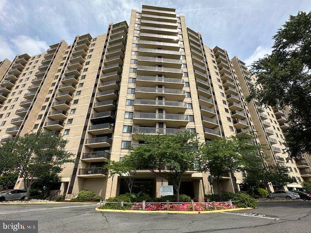 Alexandria, VA 22304,203 YOAKUM PKWY #1707