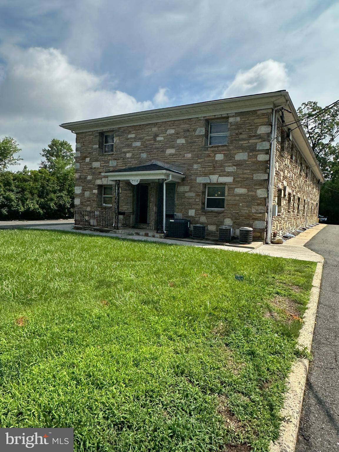 Ewing, NJ 08628,564 GRAND AVE #UNIT 8