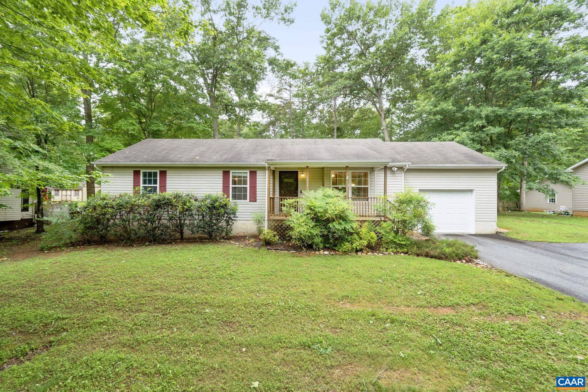 Palmyra, VA 22963,7 RIVERSIDE DR