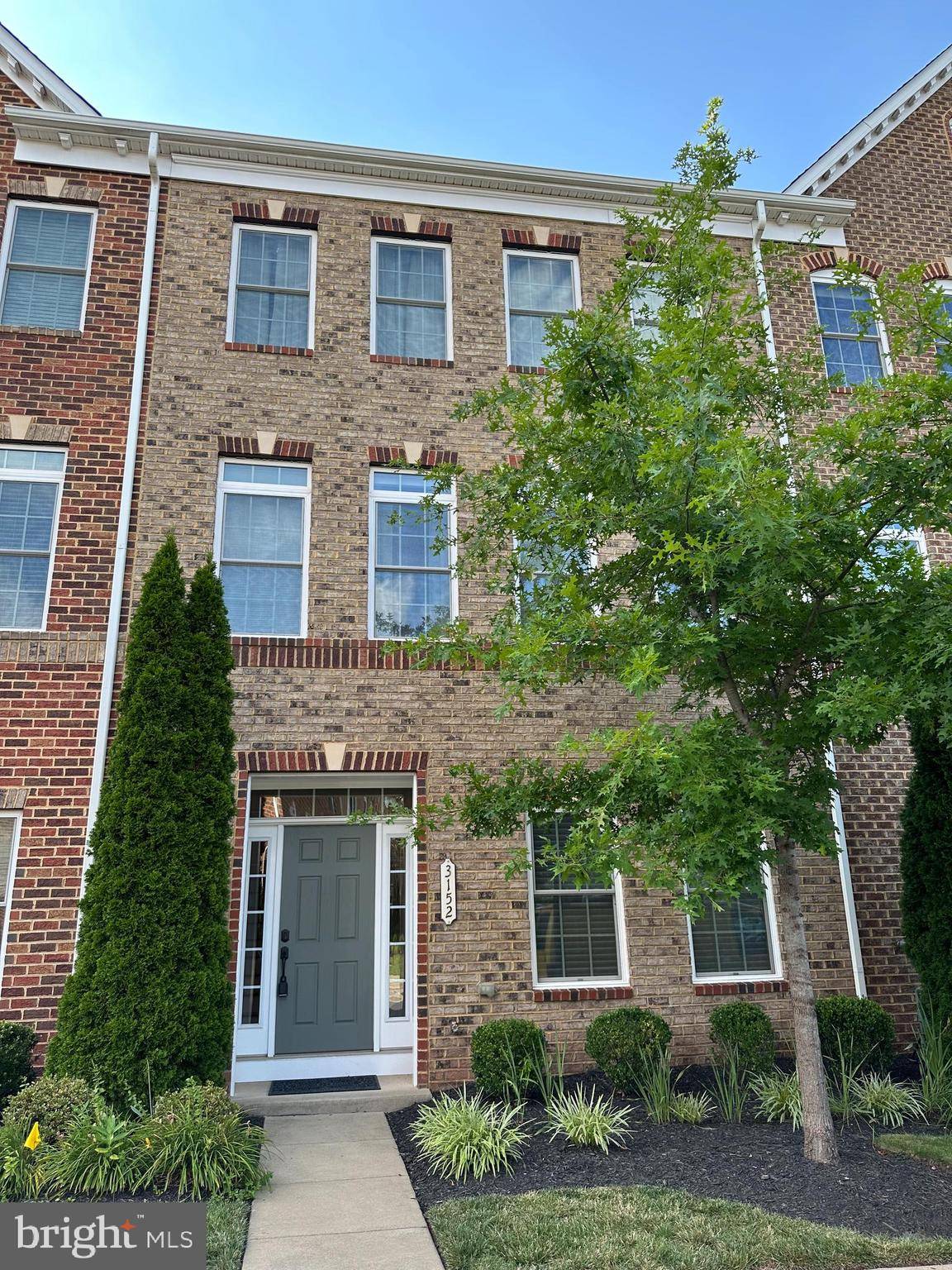Herndon, VA 20171,3152 YEAGER DR