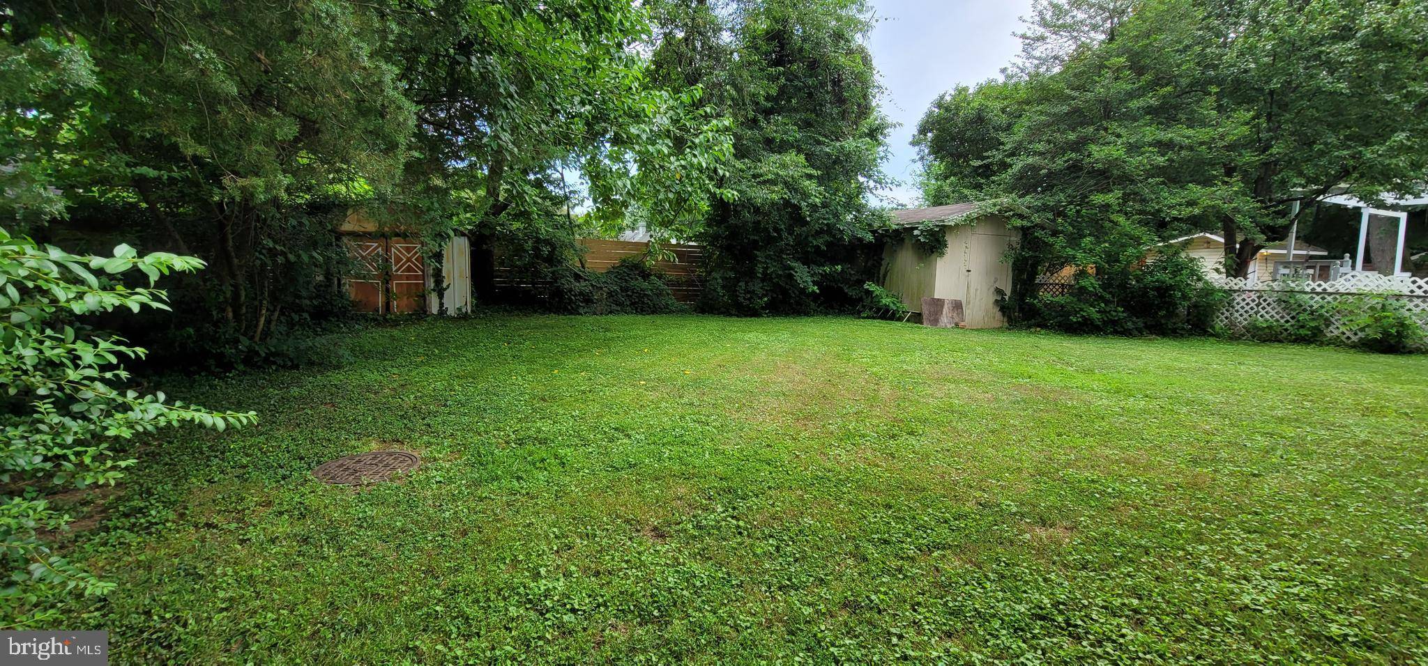 Falls Church, VA 22042,6931 OAK RIDGE RD