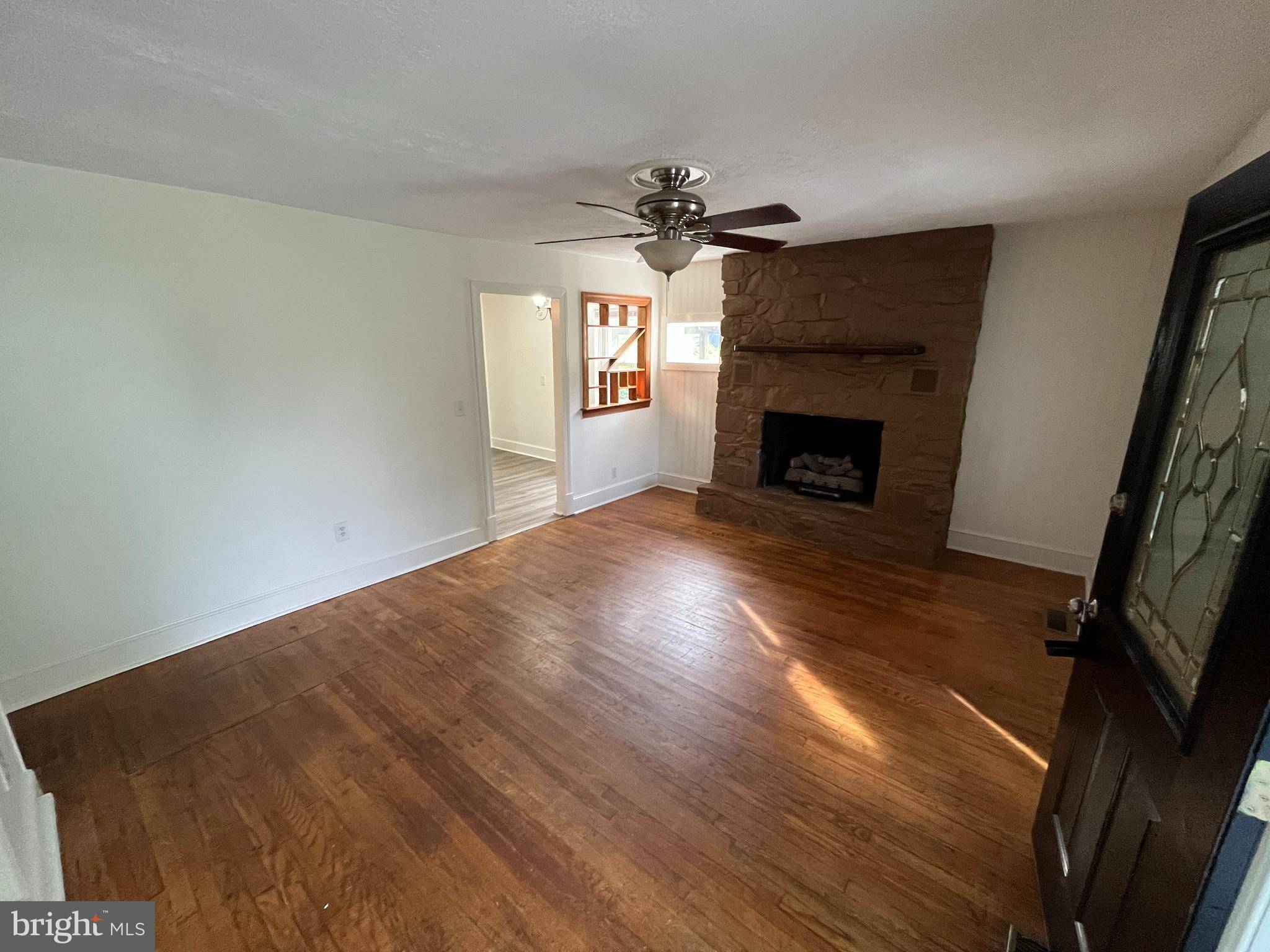 Orange, VA 22960,220 S BLUE RIDGE DR