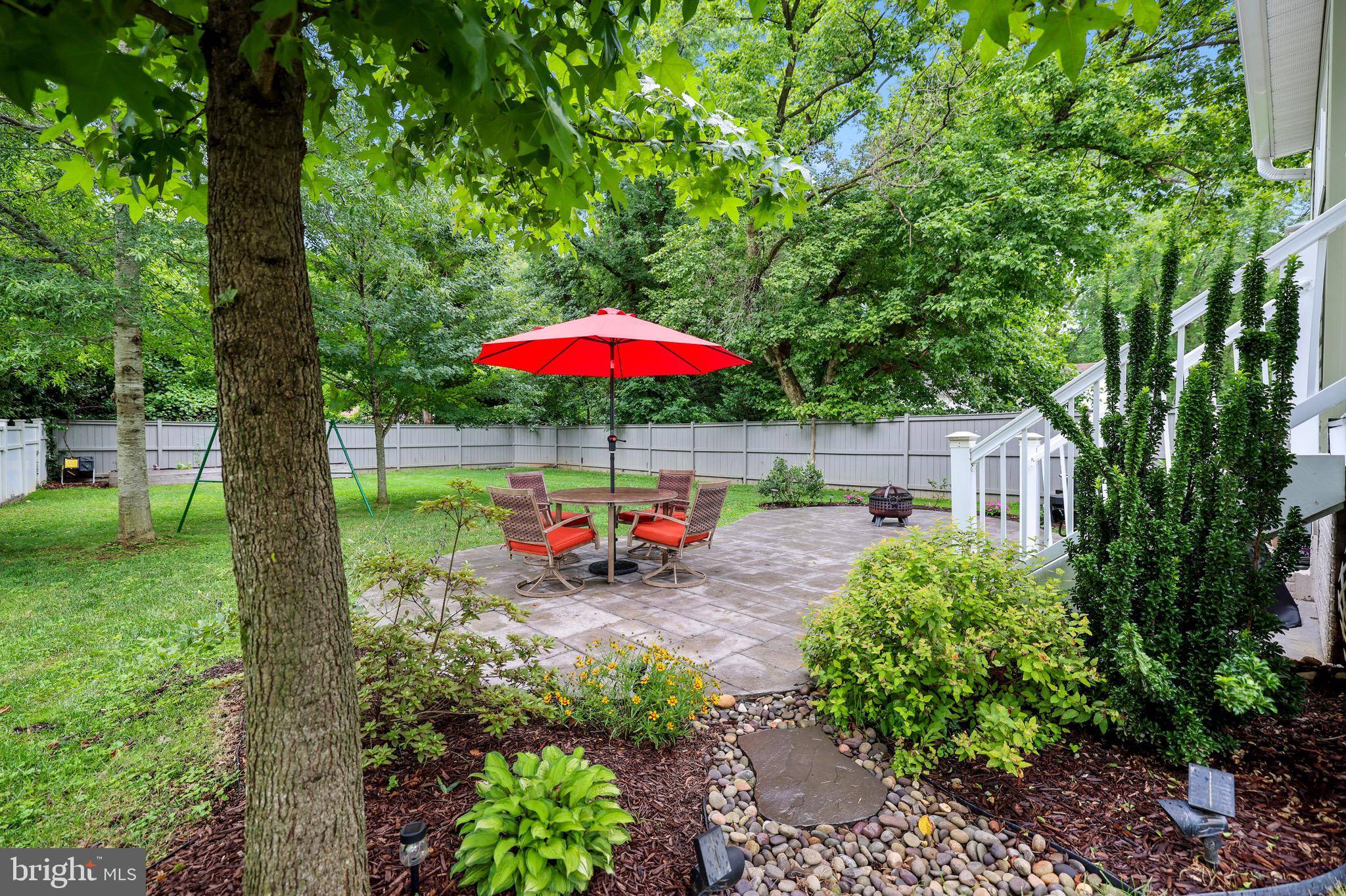 Annandale, VA 22003,6436 HOLYOKE DR