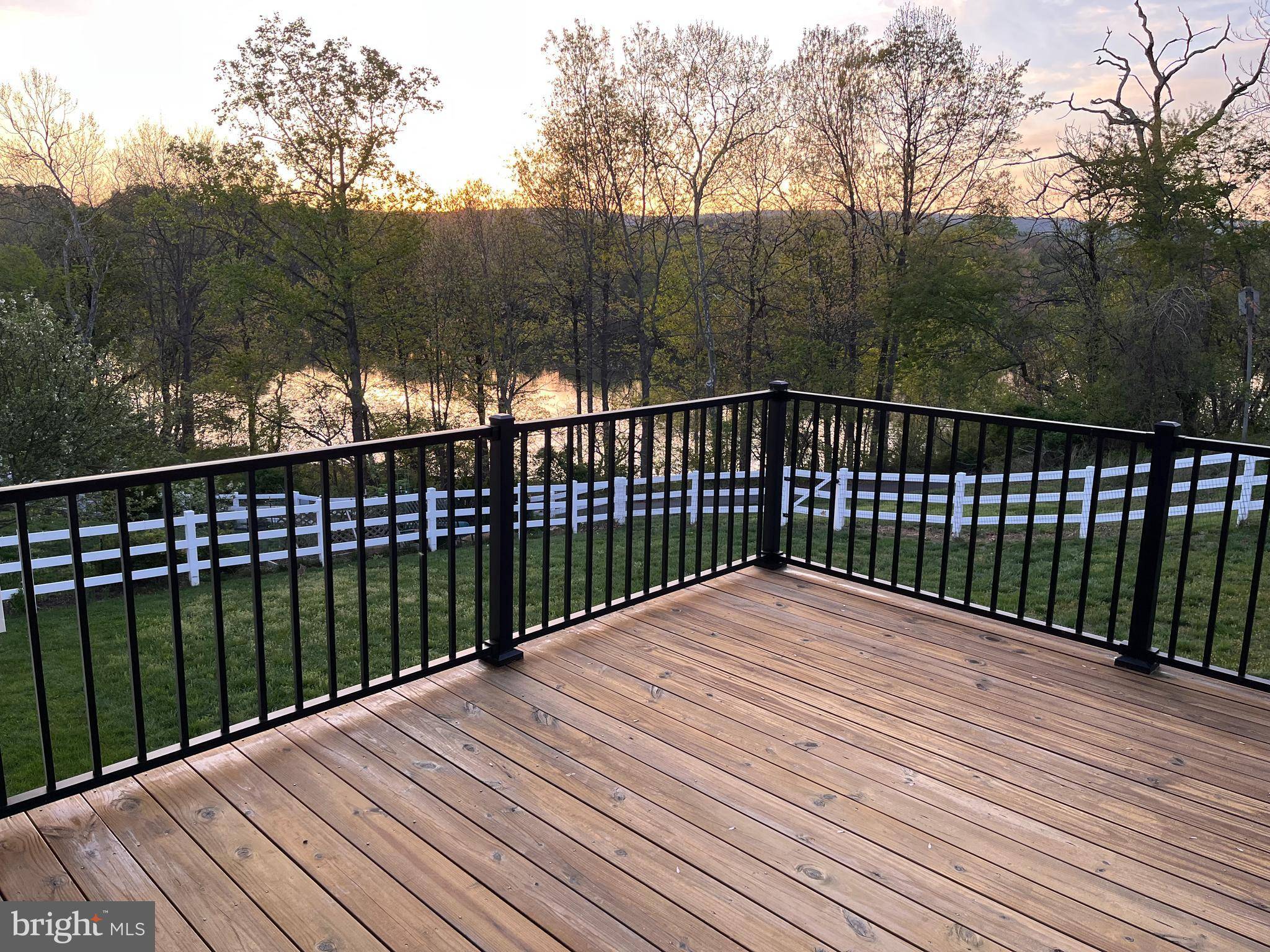Round Hill, VA 20141,35946 SHREWSBURY CT