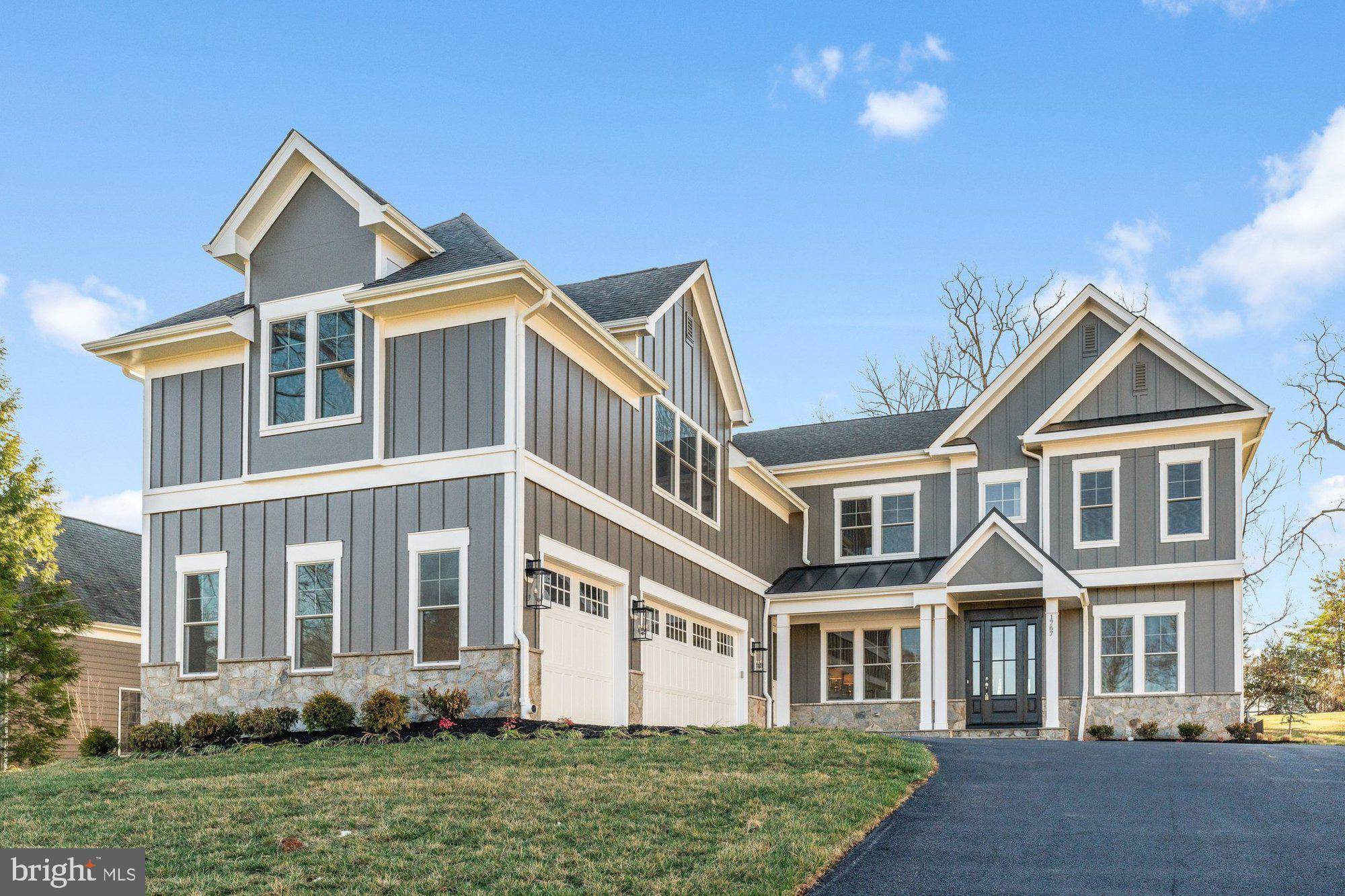 Vienna, VA 22182,1711 DREWLAINE DR