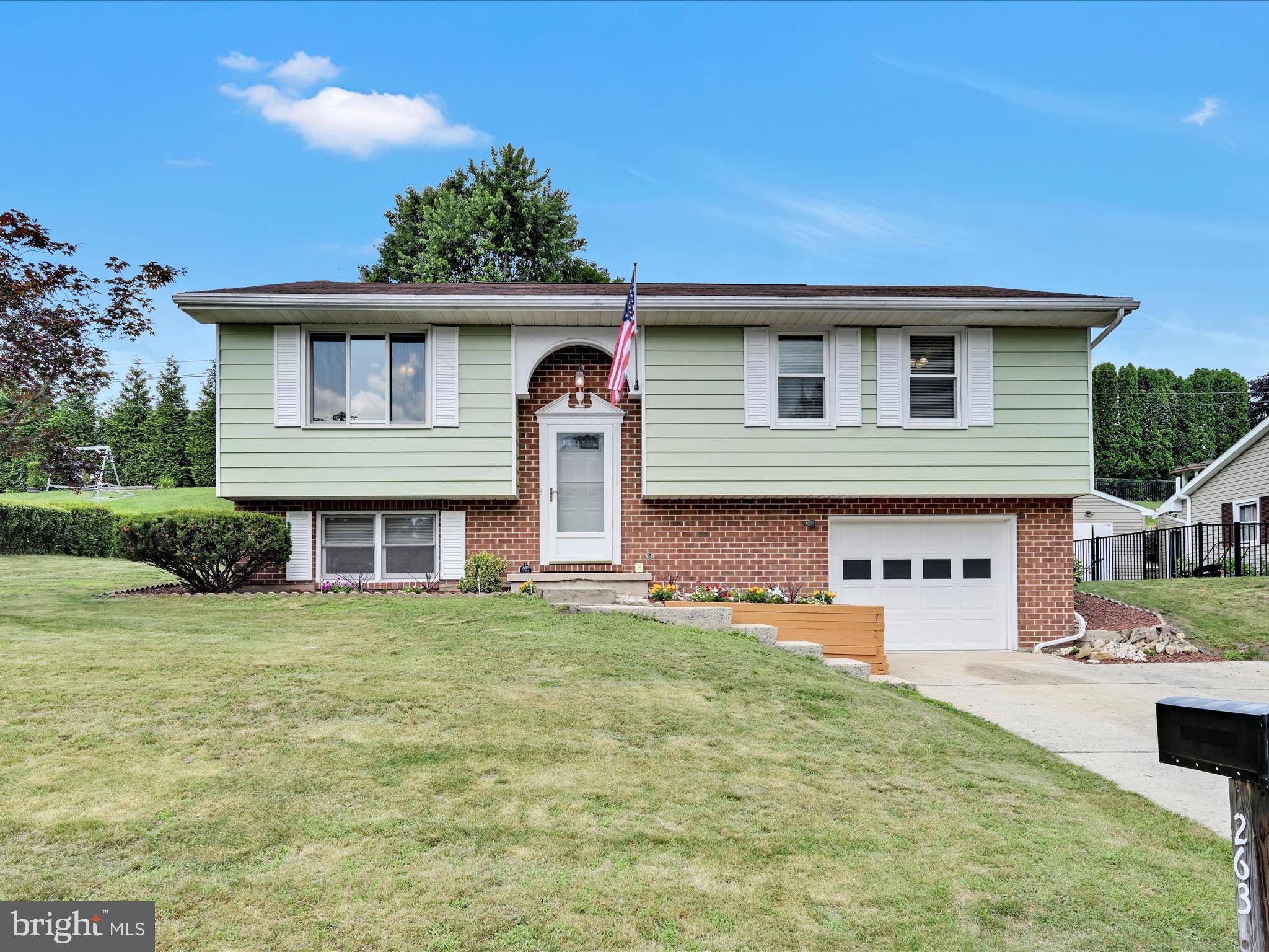 Pottsville, PA 17901,263 FOREST RD