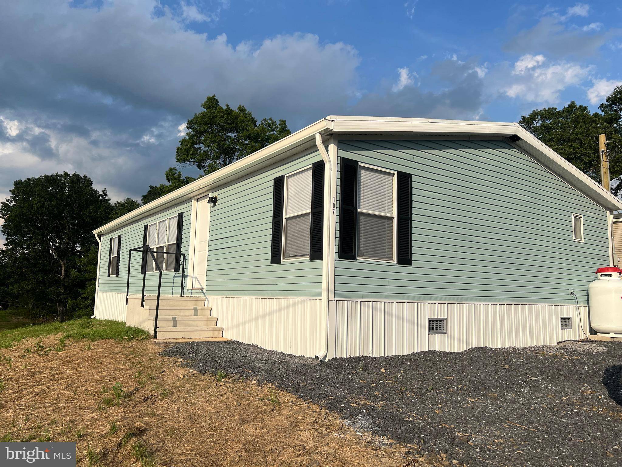 Hedgesville, WV 25427,107 DUGAN CT