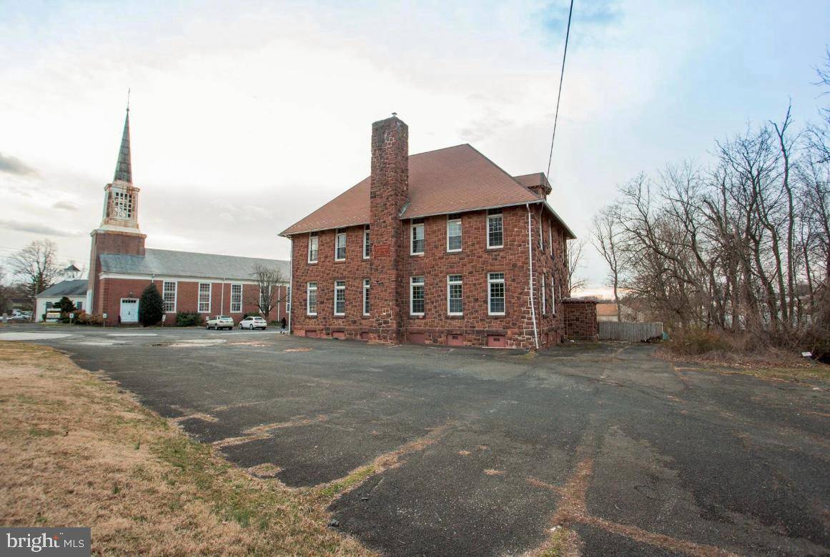 Philadelphia, PA 19116,13250 TREVOSE RD