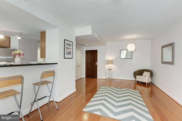 Arlington, VA 22201,1020 HIGHLAND ST N #311