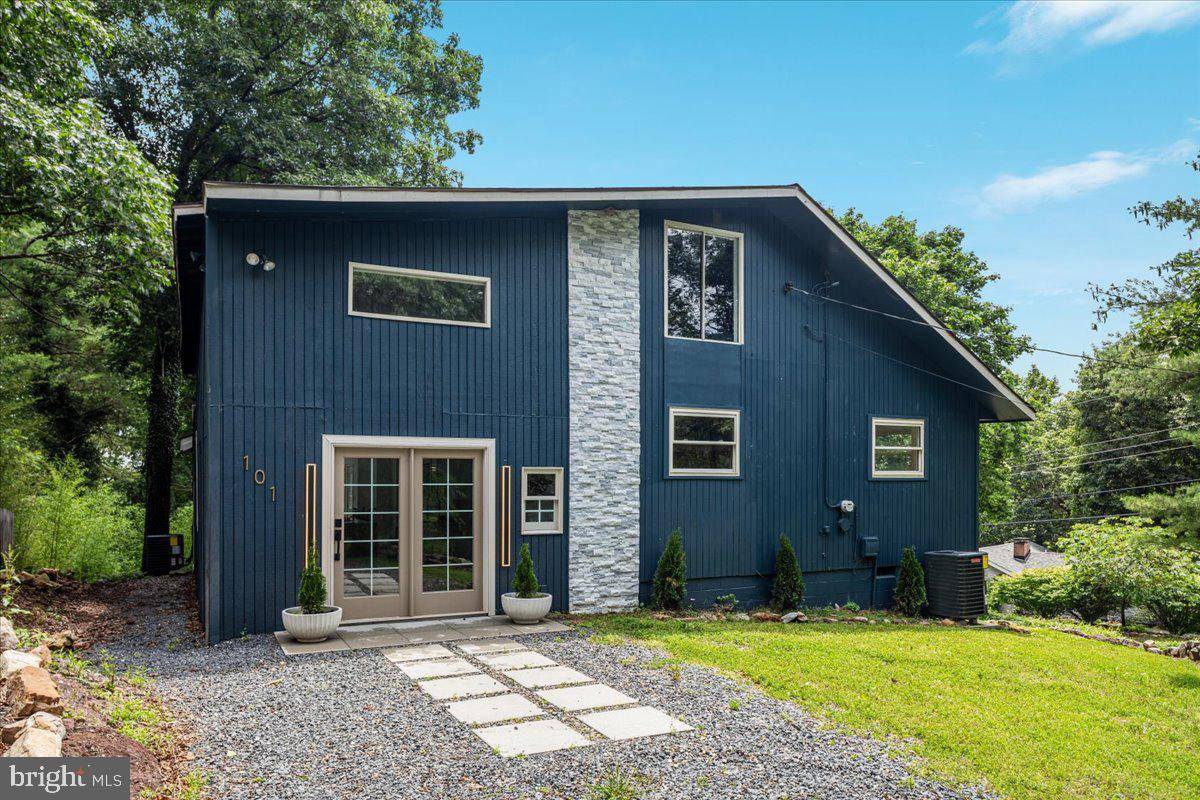 Winchester, VA 22602,101 DELAWARE TRL