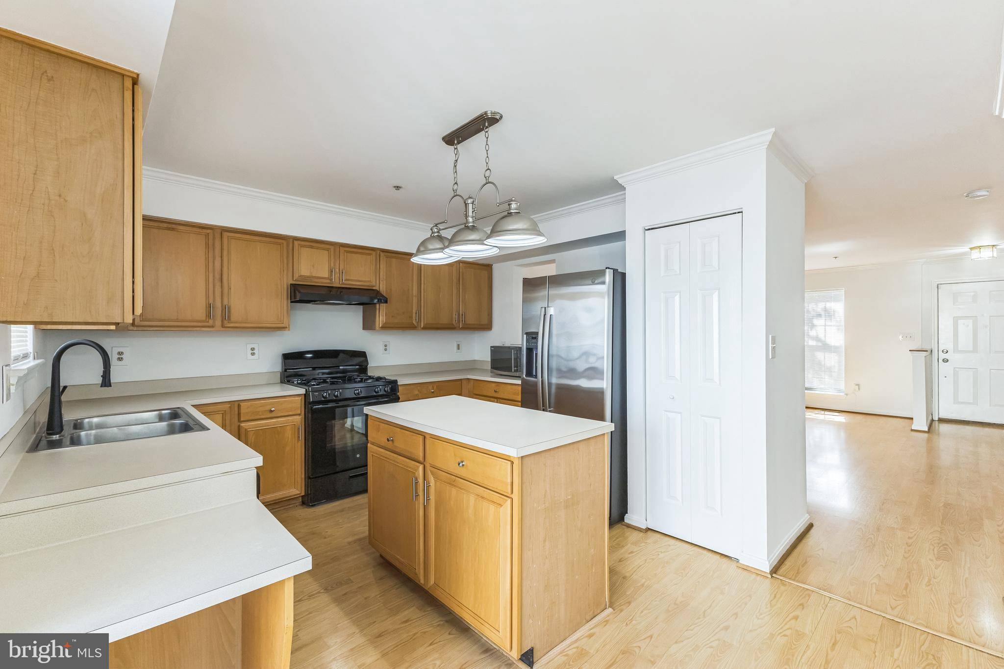 Glen Burnie, MD 21060,6506 EIDERDOWN CT