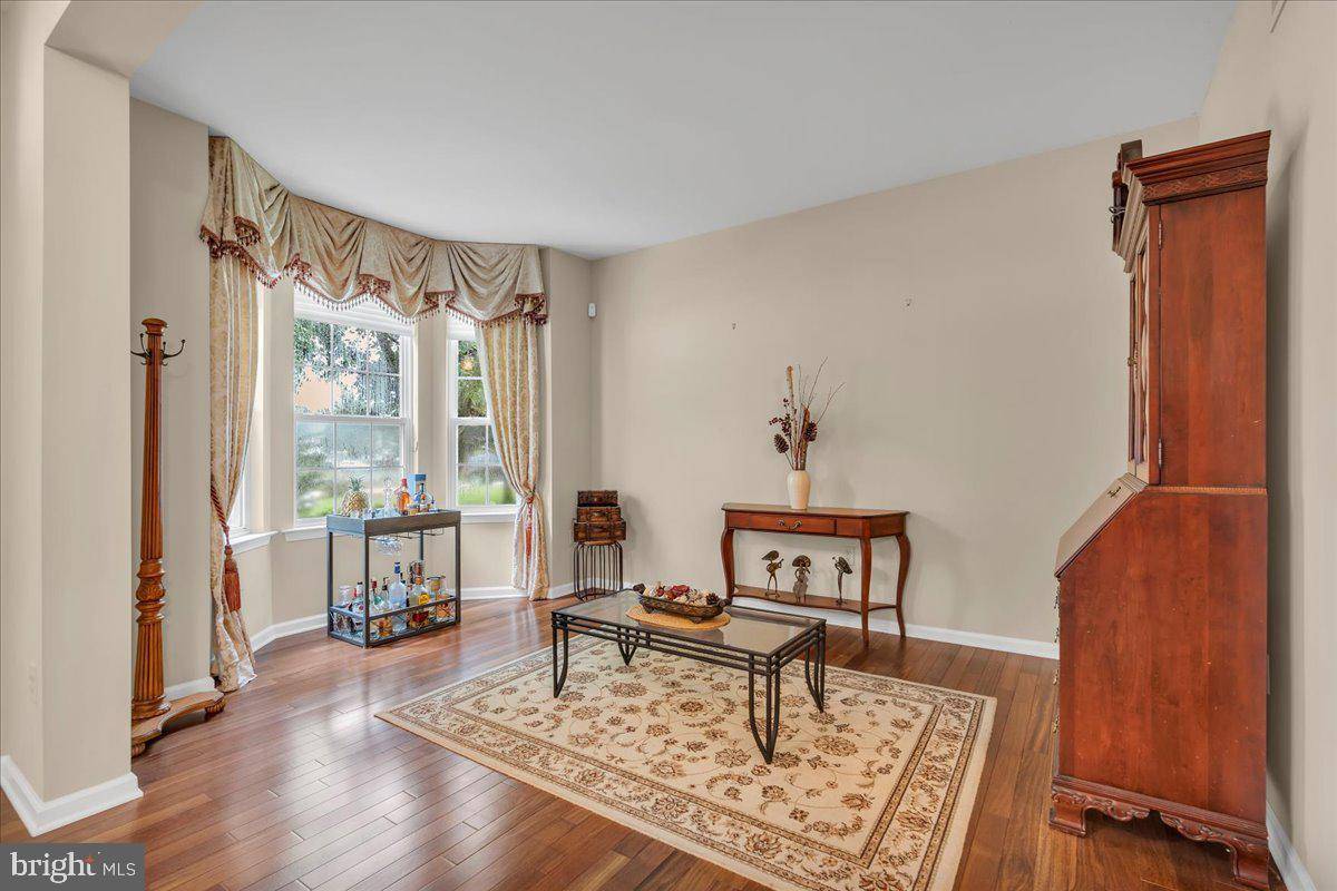 Hainesport, NJ 08036,5 DORSET CIR