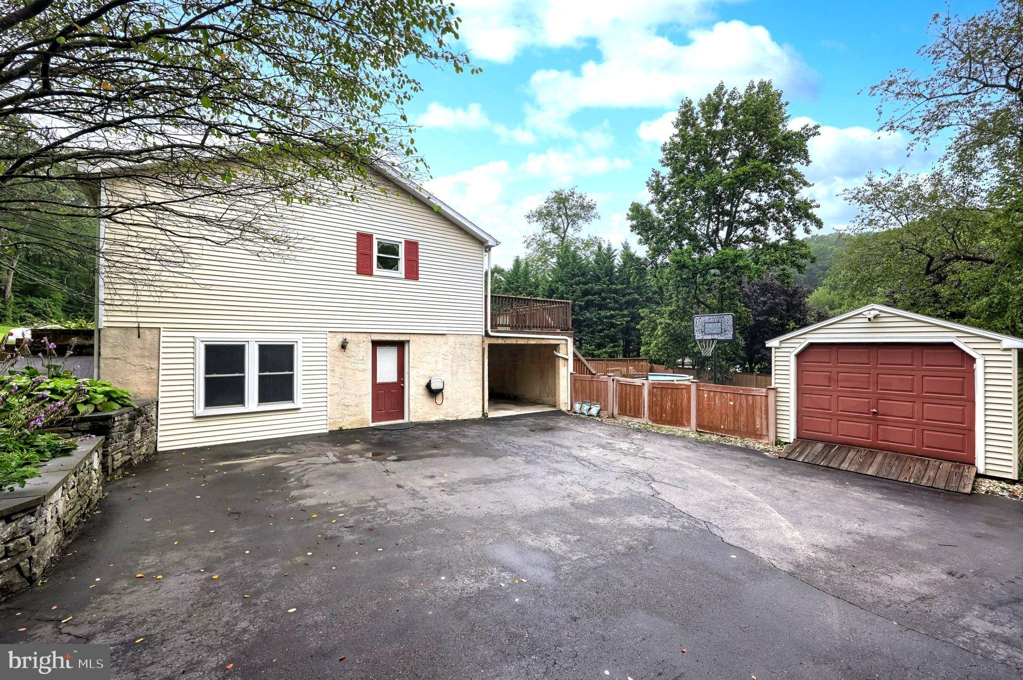 Pequea, PA 17565,1149 PENNSY RD