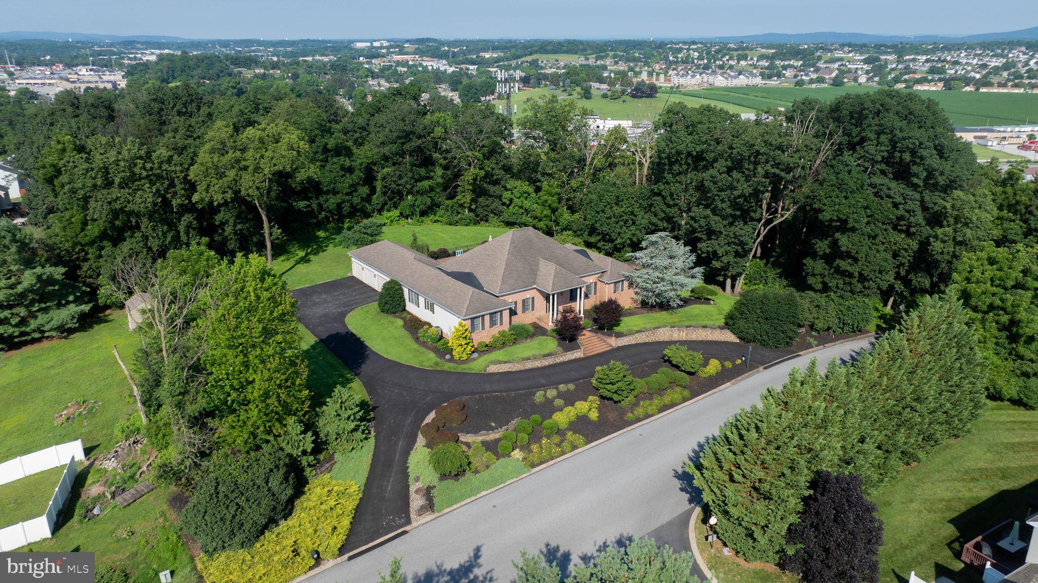 York, PA 17406,424 MASONIC DR