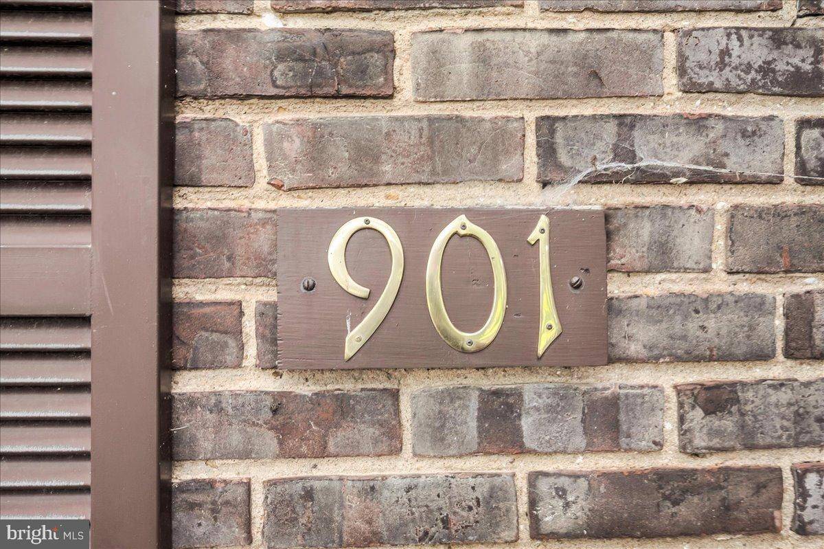 Wilmington, DE 19805,901 BLACKSHIRE RD
