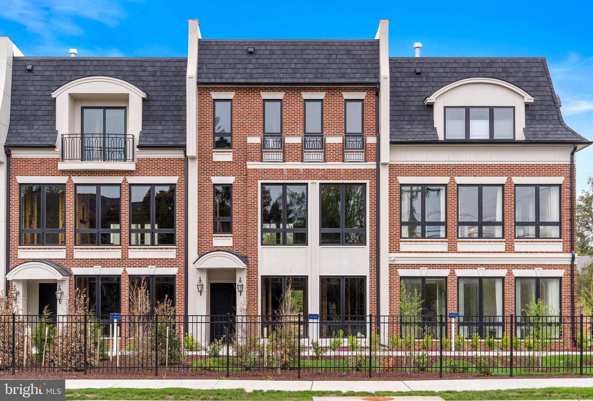 Mclean, VA 22101,7040 LIBERTY LN