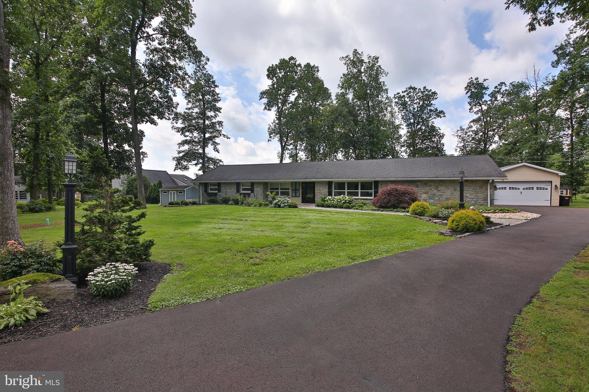 Souderton, PA 18964,360 OAK DR