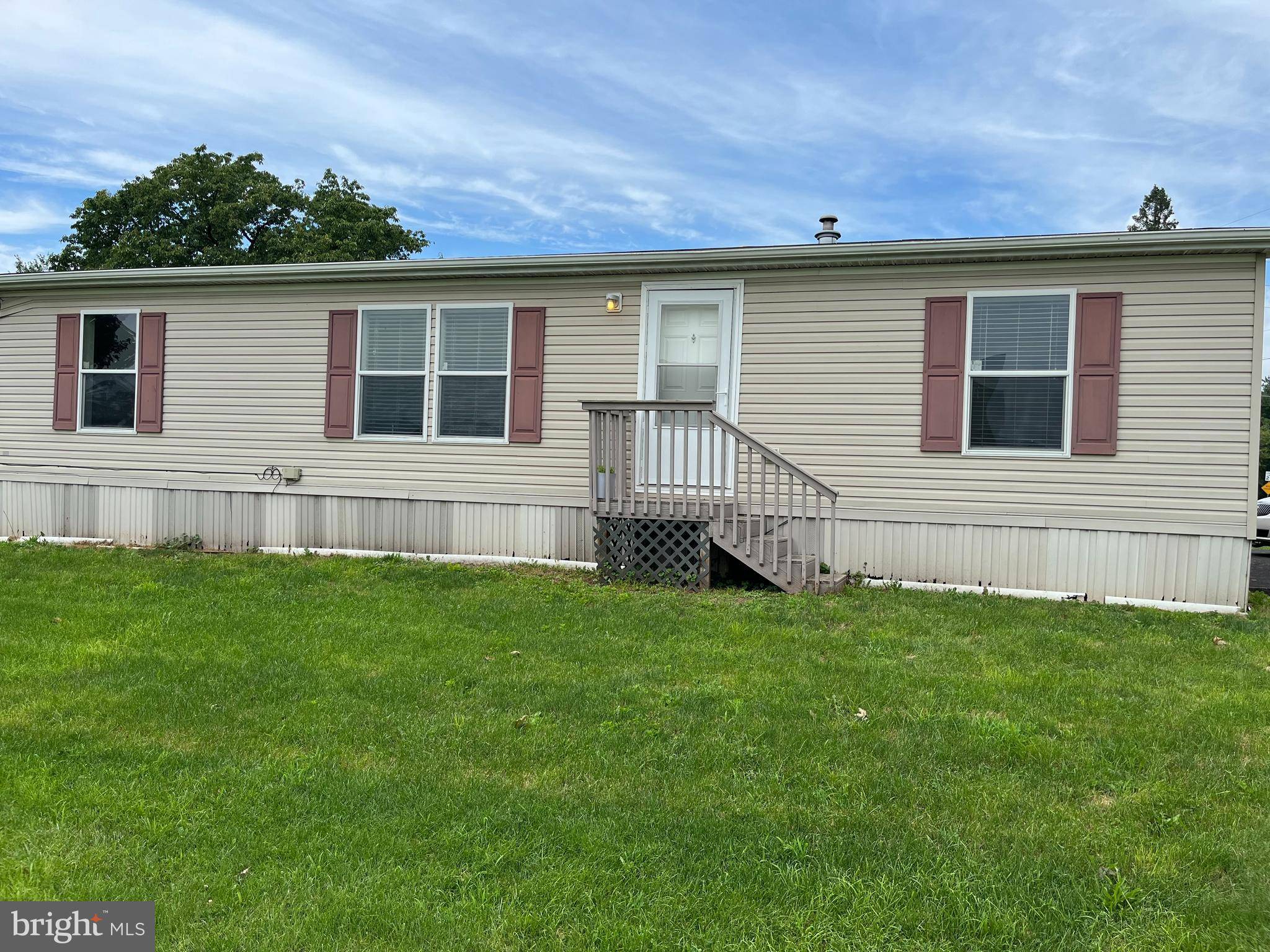 Morgantown, PA 19543,190 N WALNUT STREET