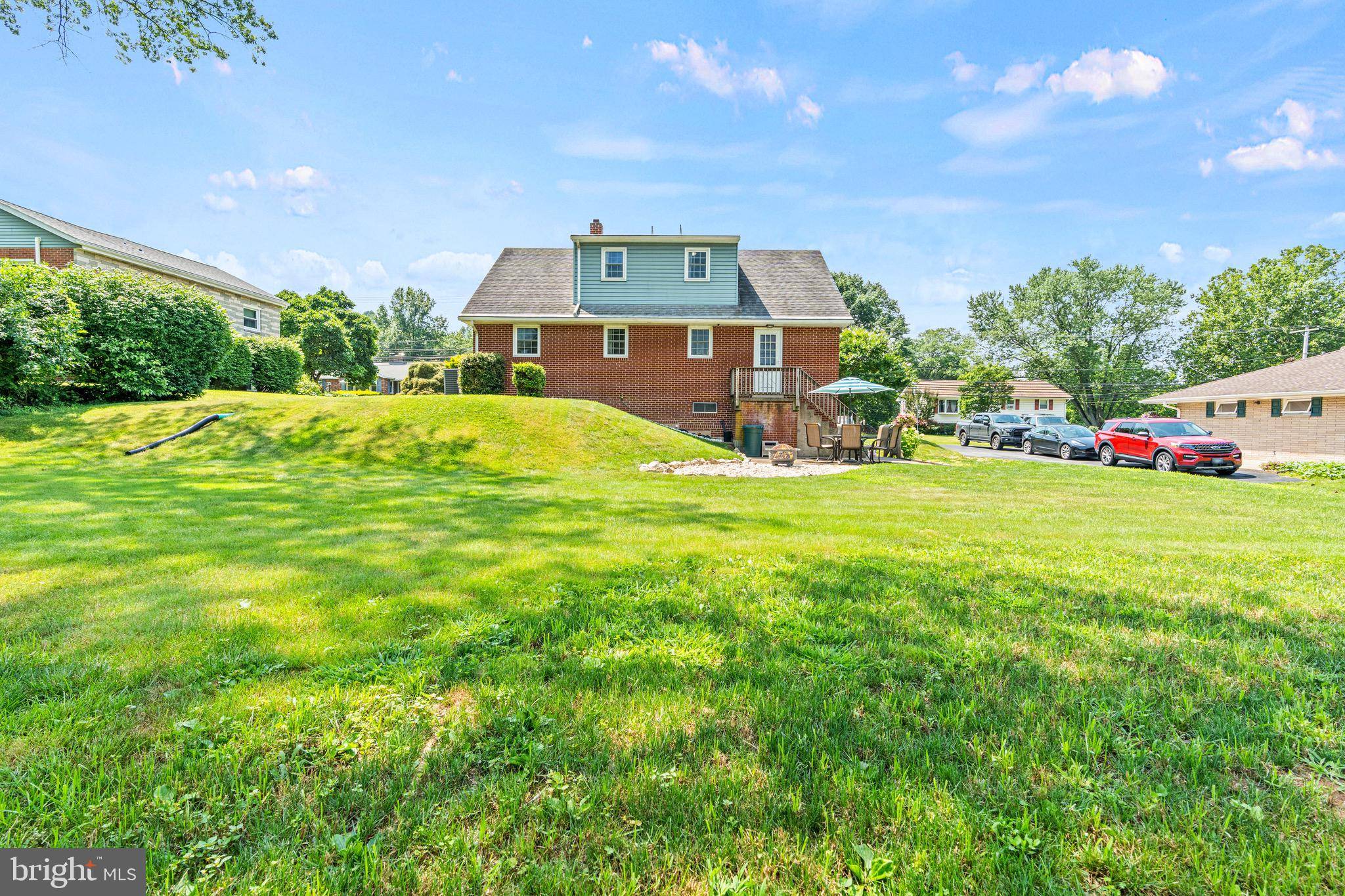 Hummelstown, PA 17036,1749 CHURCH ROAD