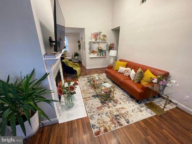 Arlington, VA 22201,2407 ARLINGTON BLVD #83