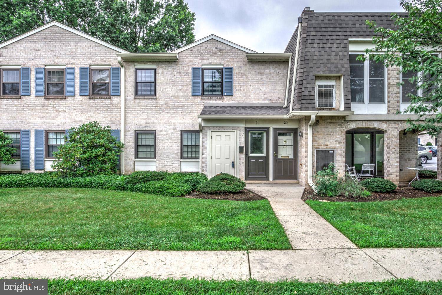Lancaster, PA 17601,21 VALLEYBROOK DR