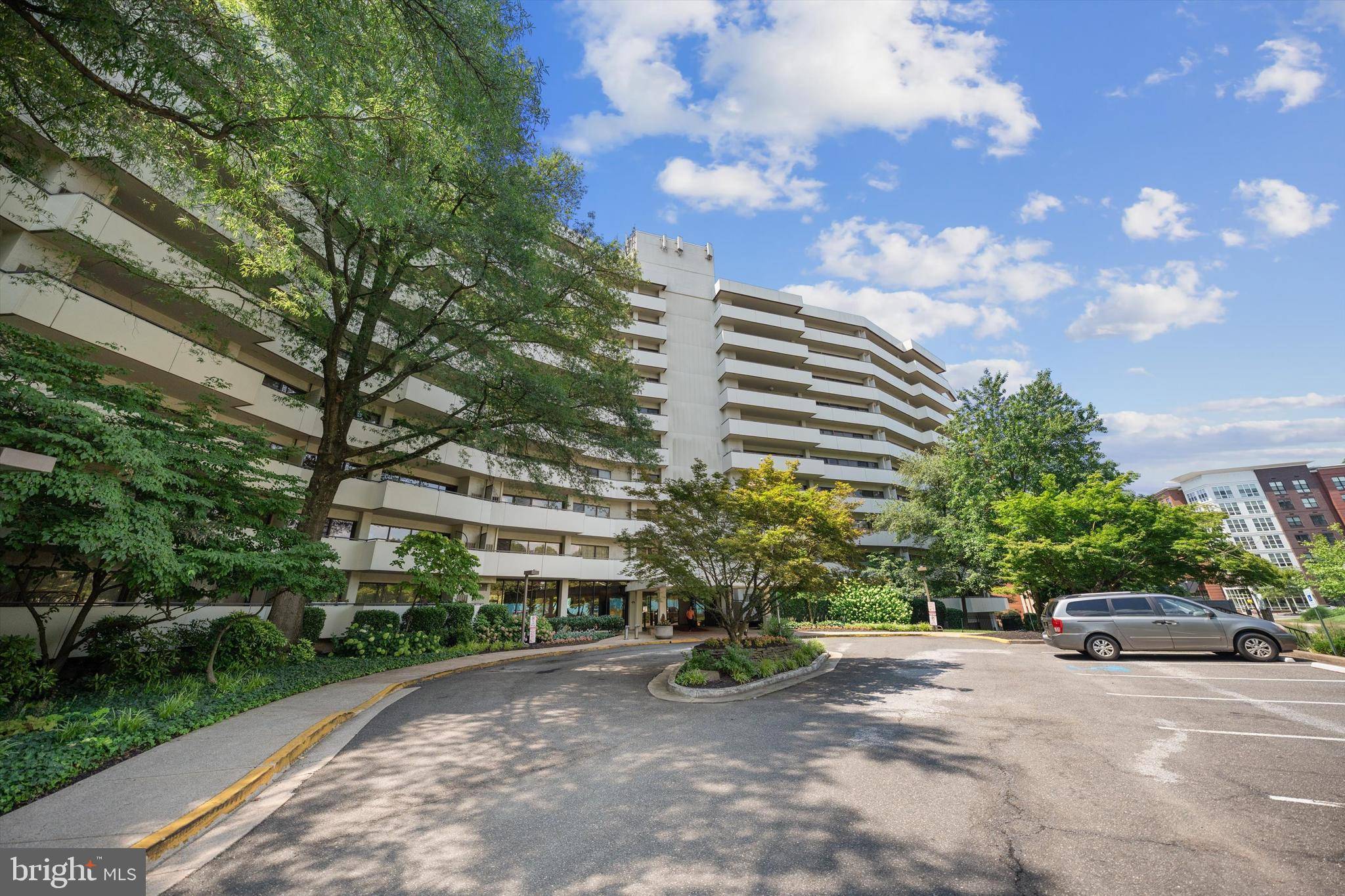 Arlington, VA 22204,5300 COLUMBIA PIKE #315
