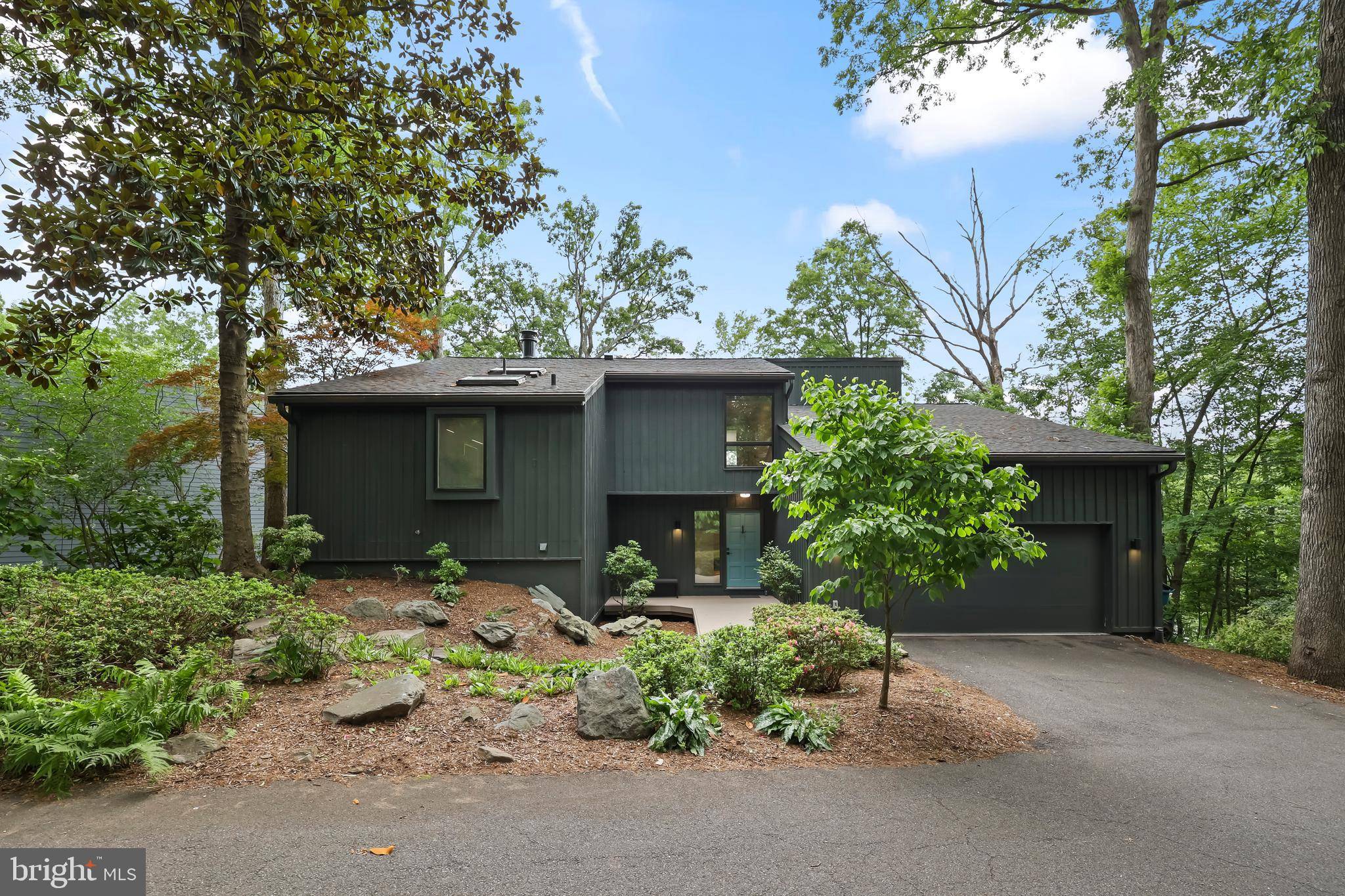Reston, VA 20191,2201 BURGEE CT