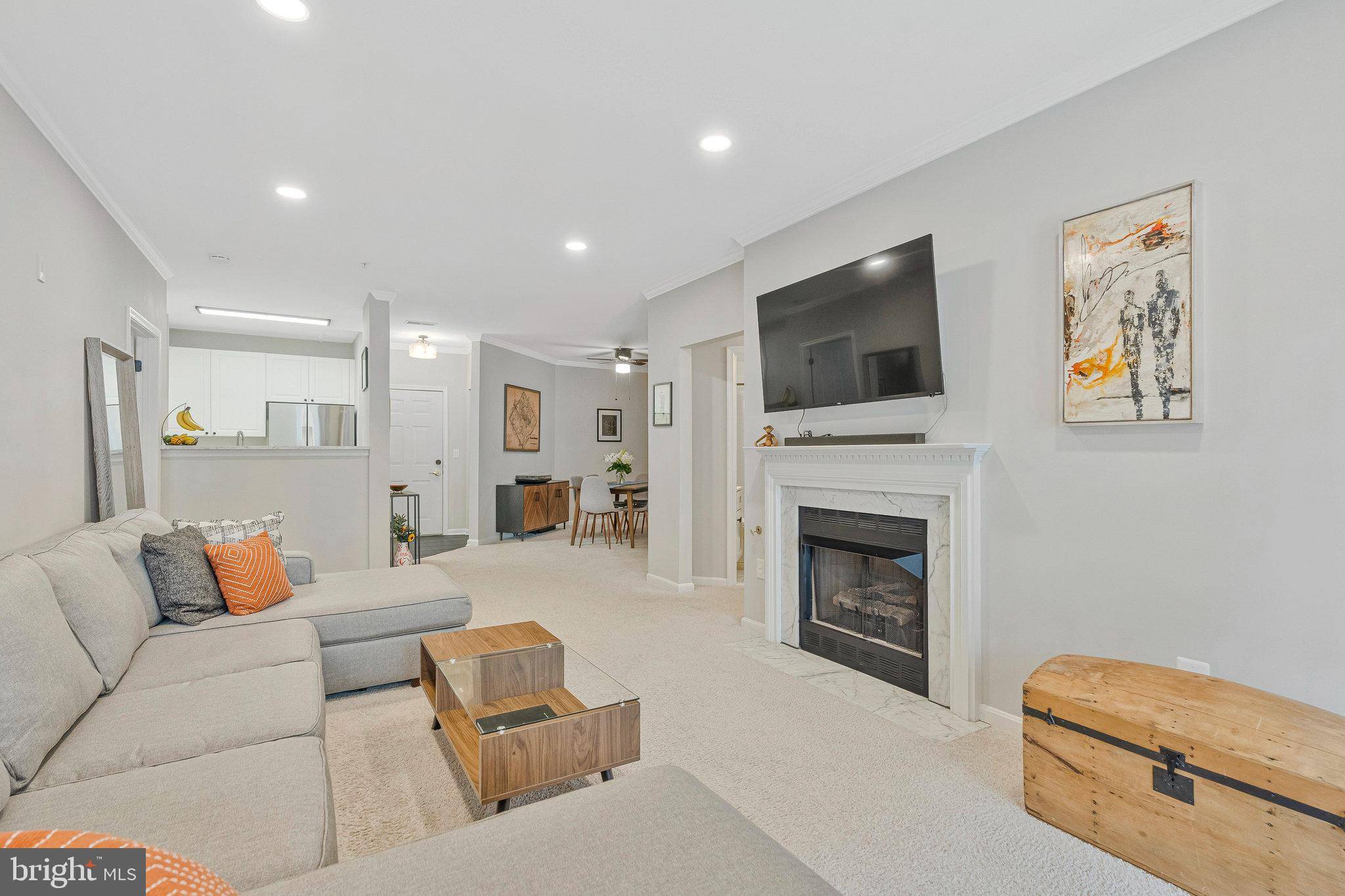 Vienna, VA 22180,2701 BELLFOREST CT #205