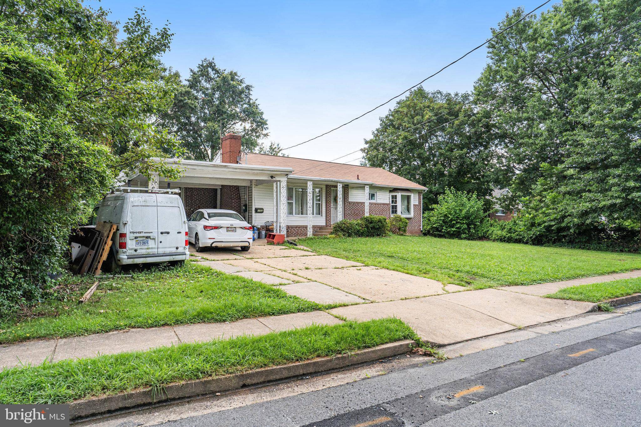 Alexandria, VA 22311,3702 PAUL ST