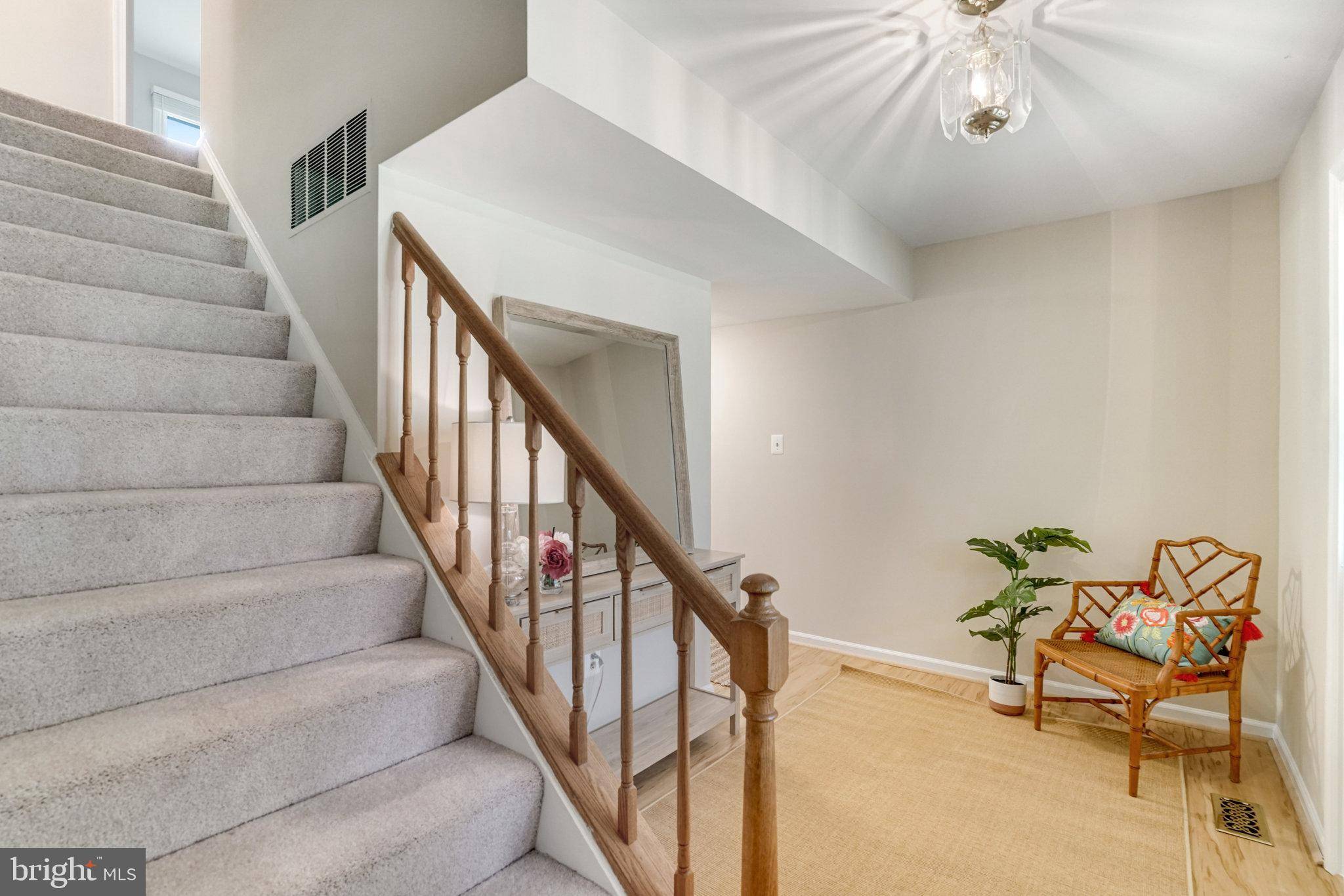 Springfield, VA 22153,7208 FLOWER TUFT CT