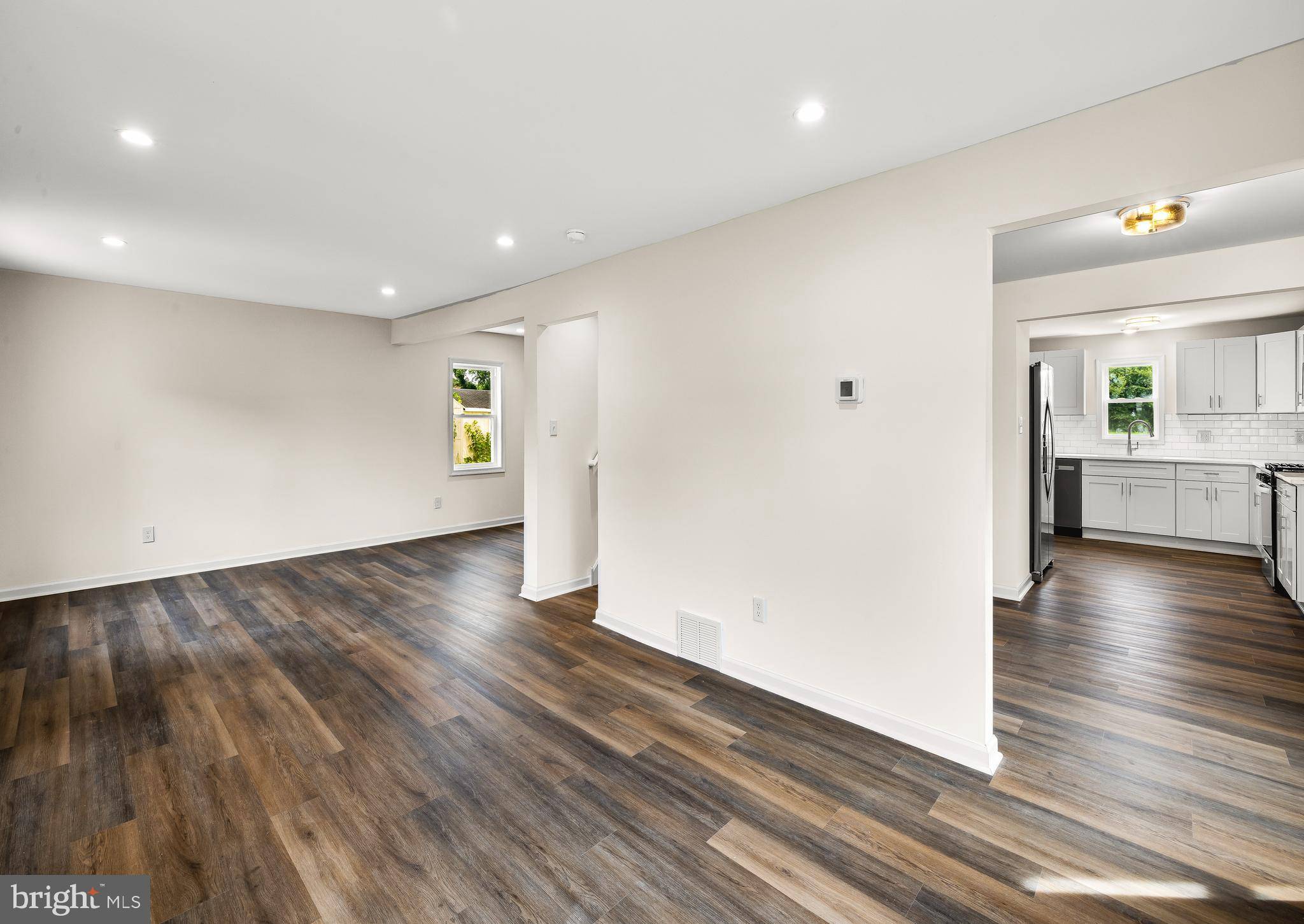 Carneys Point, NJ 08069,396 MANOR AVE