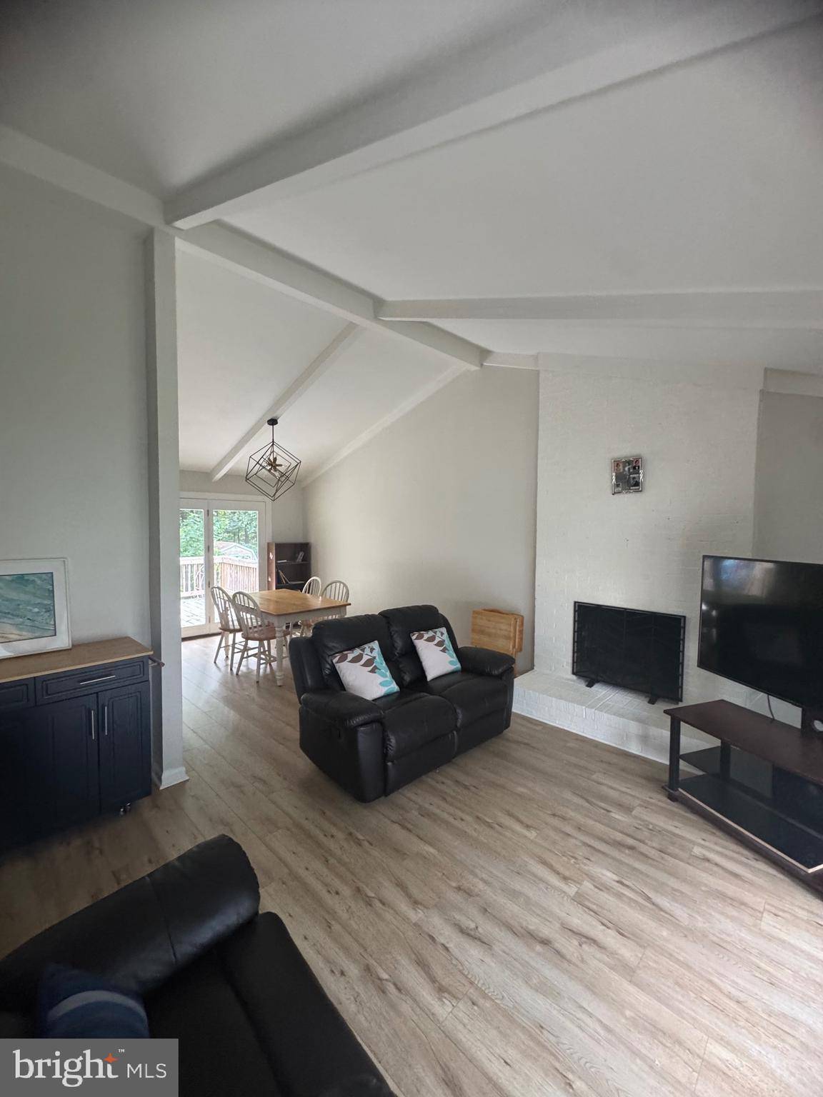 Glen Burnie, MD 21061,7940 COVINGTON AVE