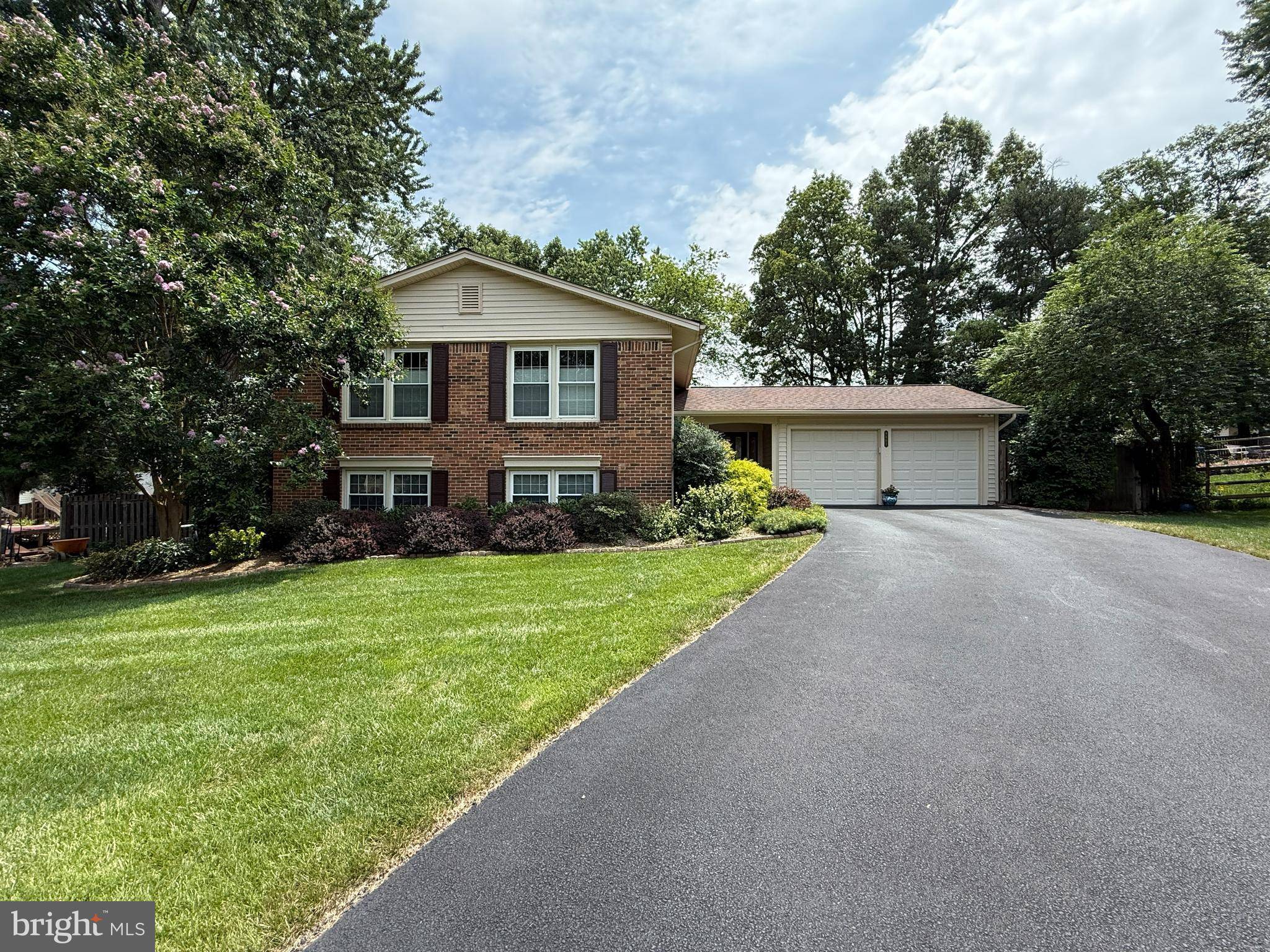 Springfield, VA 22153,8801 NEWELL CT