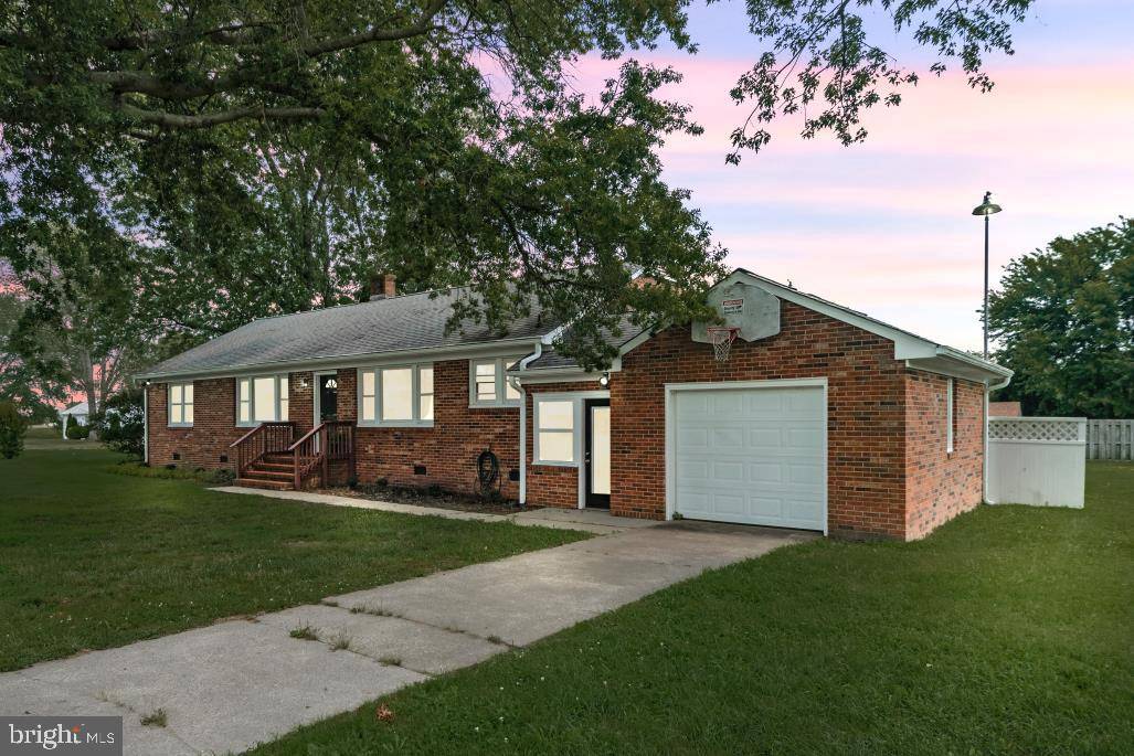Colonial Beach, VA 22443,20568 RIDGE ROAD