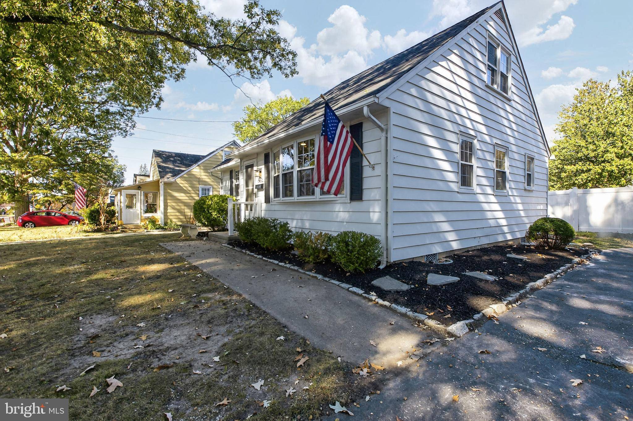 Barrington, NJ 08007,305 W 4TH AVE