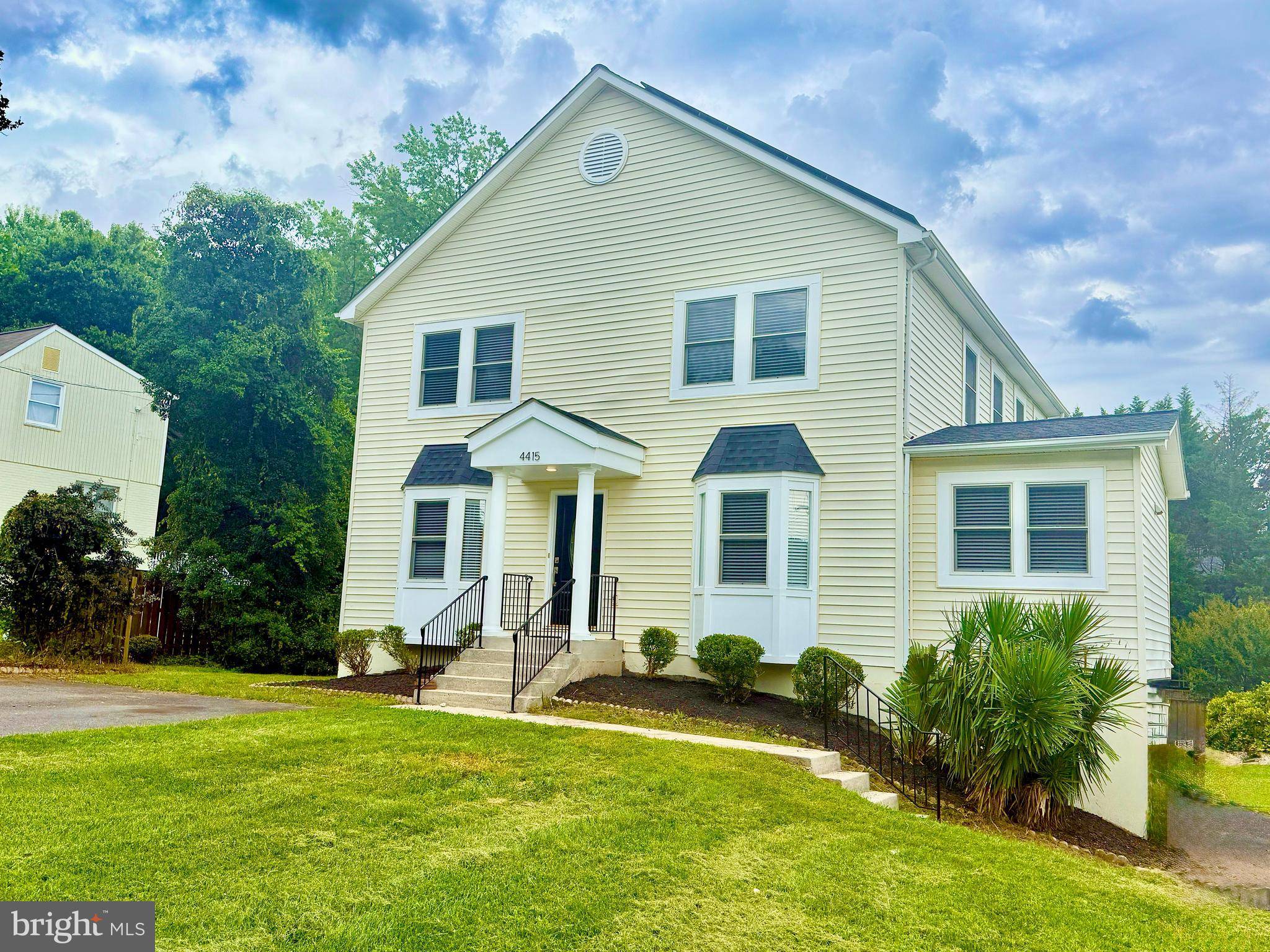Annandale, VA 22003,4415 ROBERTS AVE