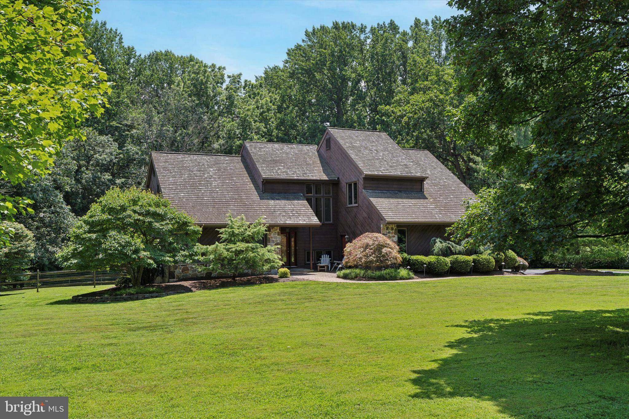 West Chester, PA 19382,1076 HEARTSEASE DR