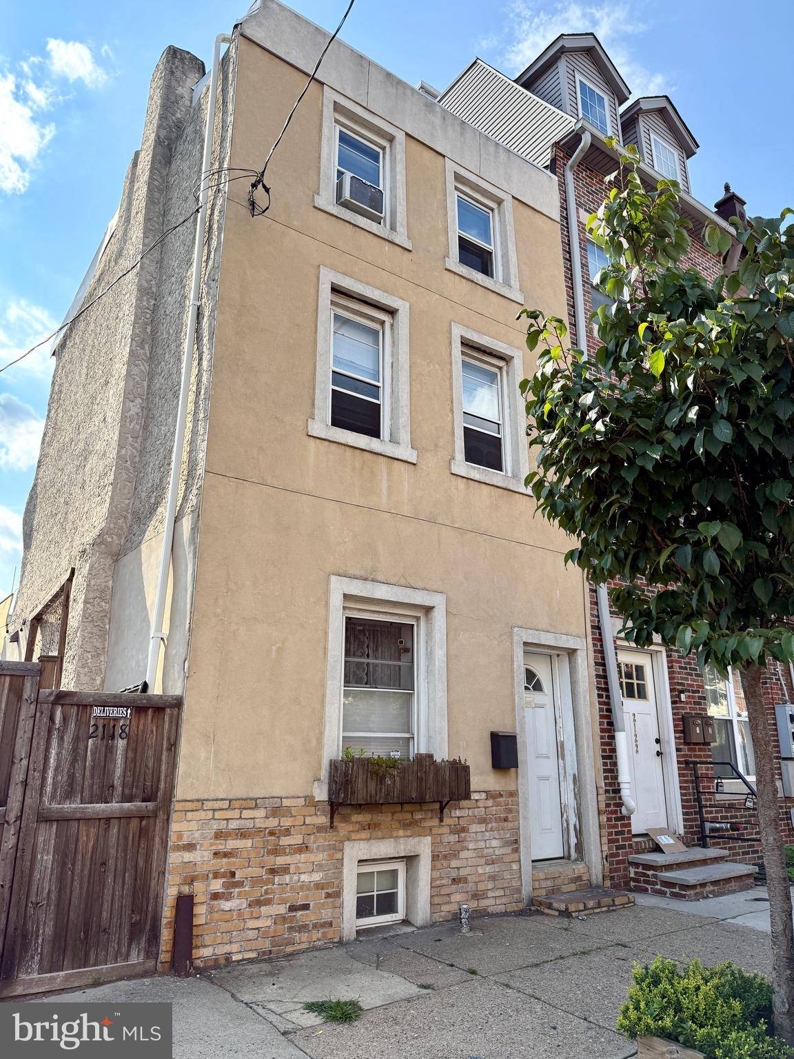 Philadelphia, PA 19122,2120 N 2ND ST