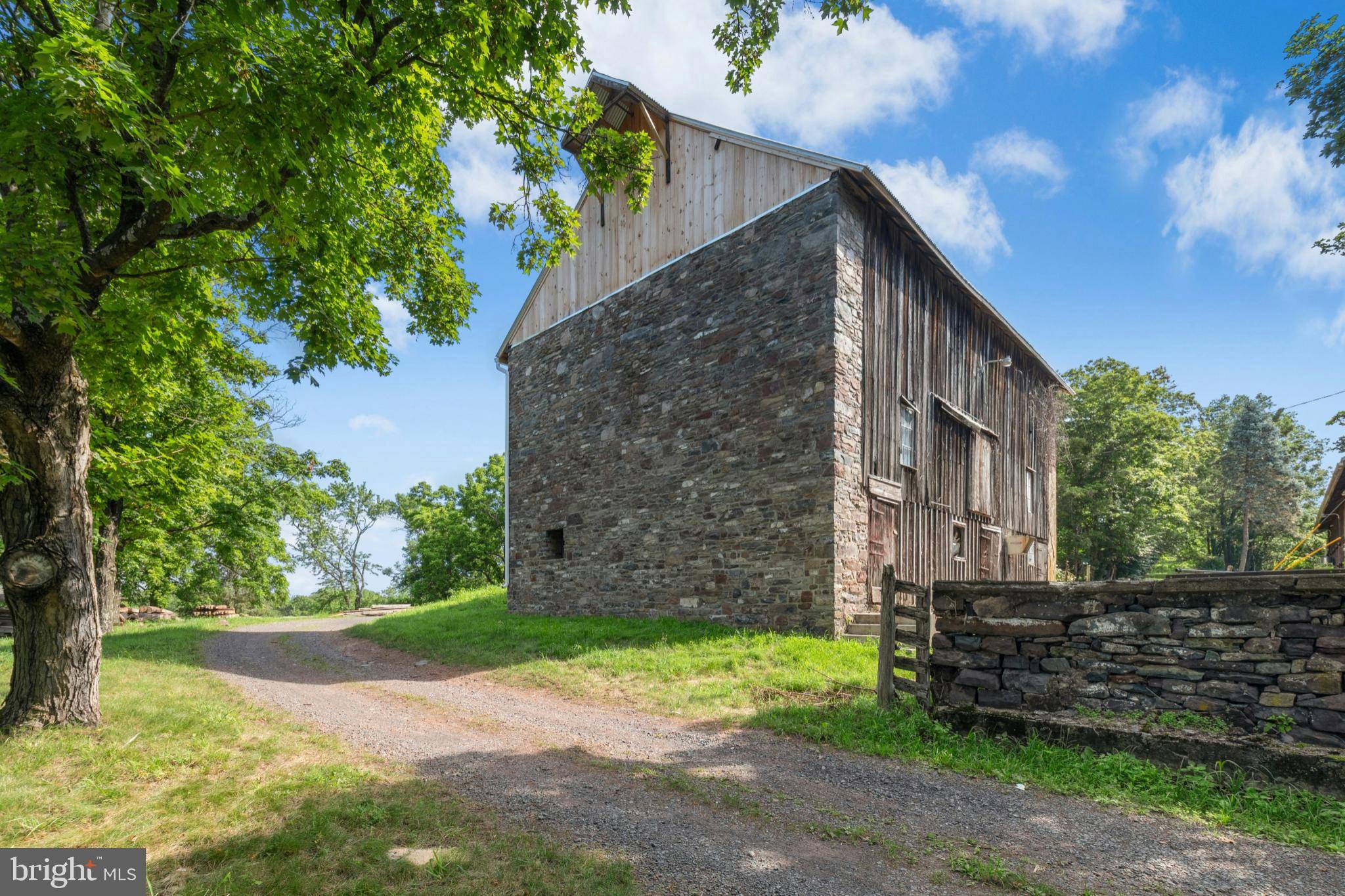 Kintnersville, PA 18930,665 KINTNER RD