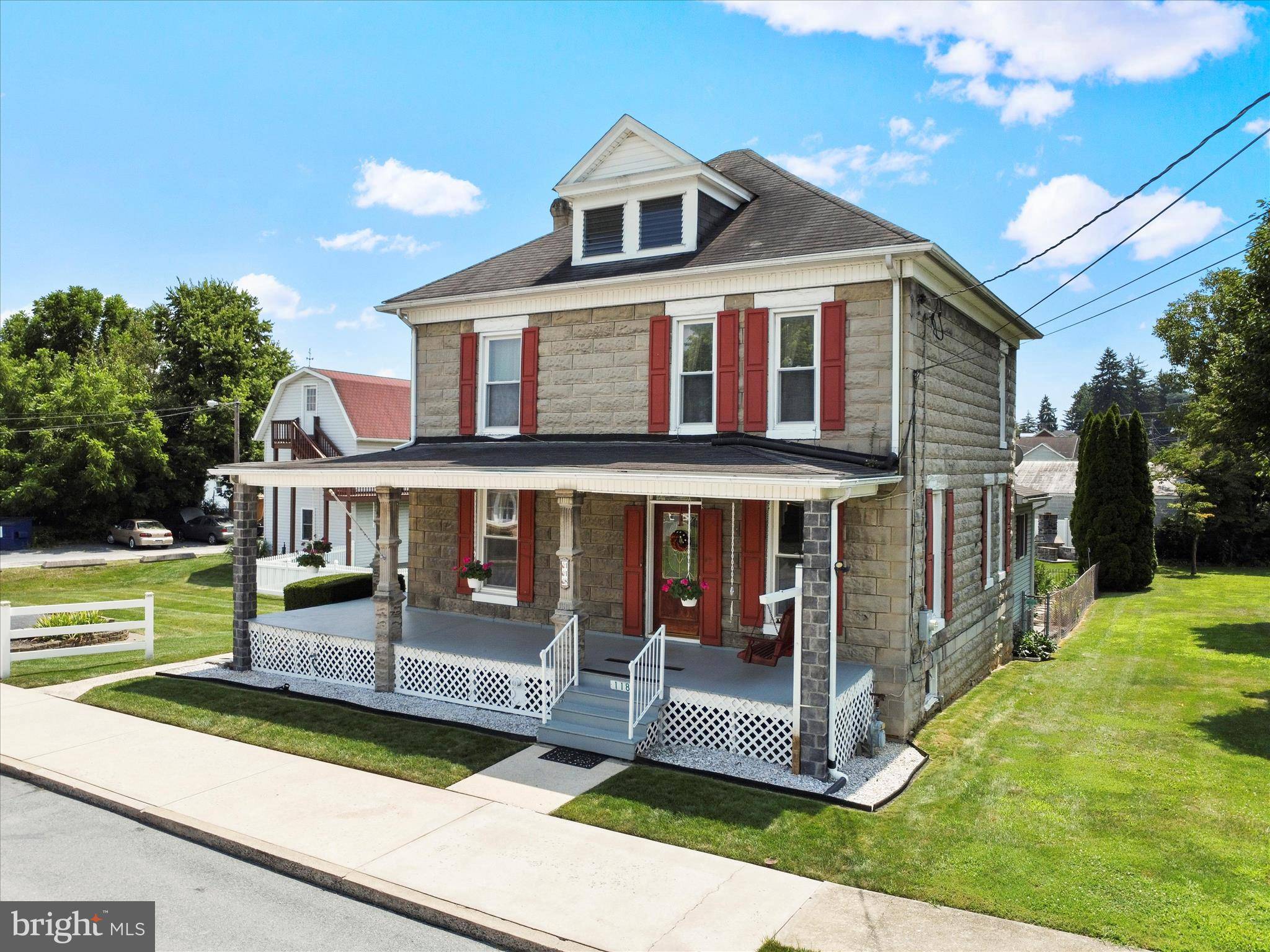 Waynesboro, PA 17268,118 W FIFTH STREET