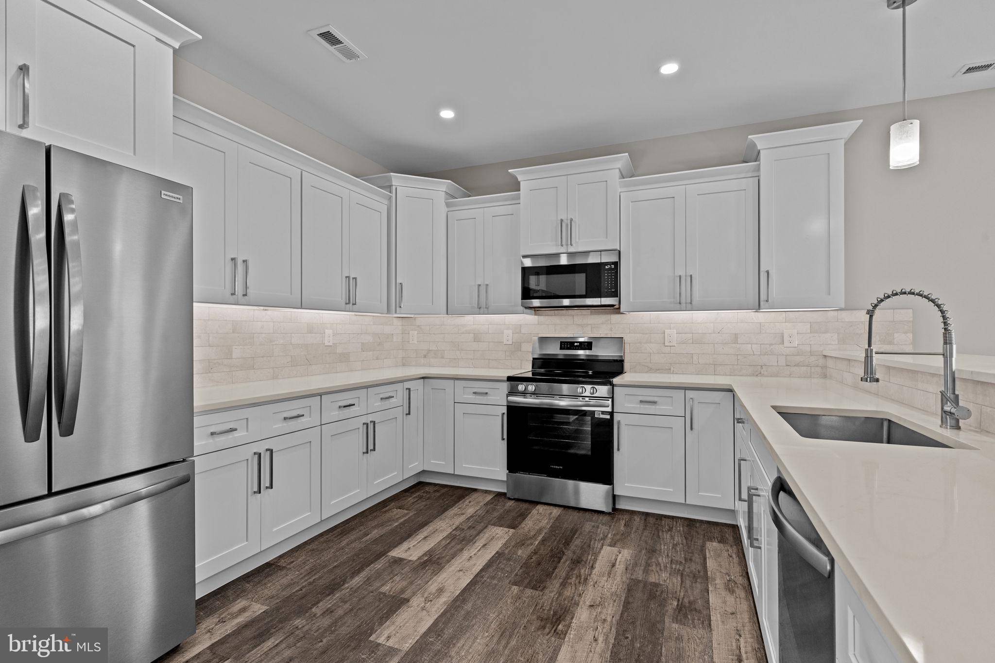 Levittown, PA 19056,2823 AVENUE E