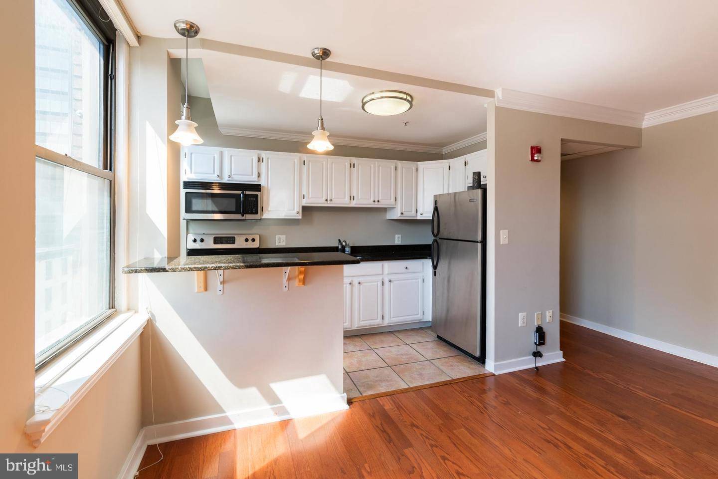 Philadelphia, PA 19103,37 S 20TH ST #4B