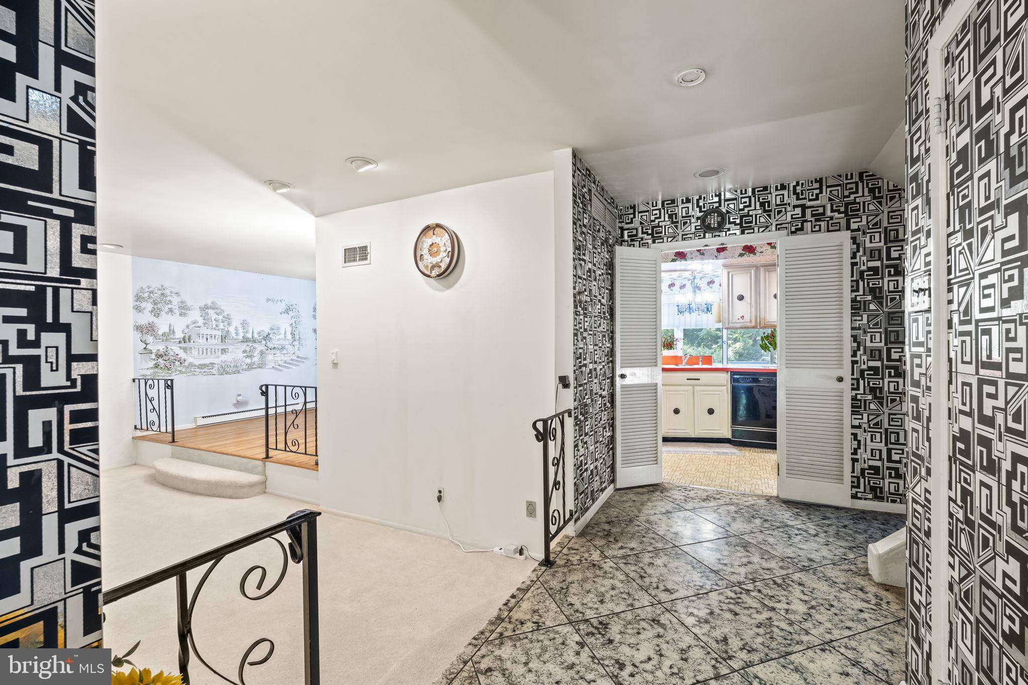 Elkins Park, PA 19027,221 MARCO RD