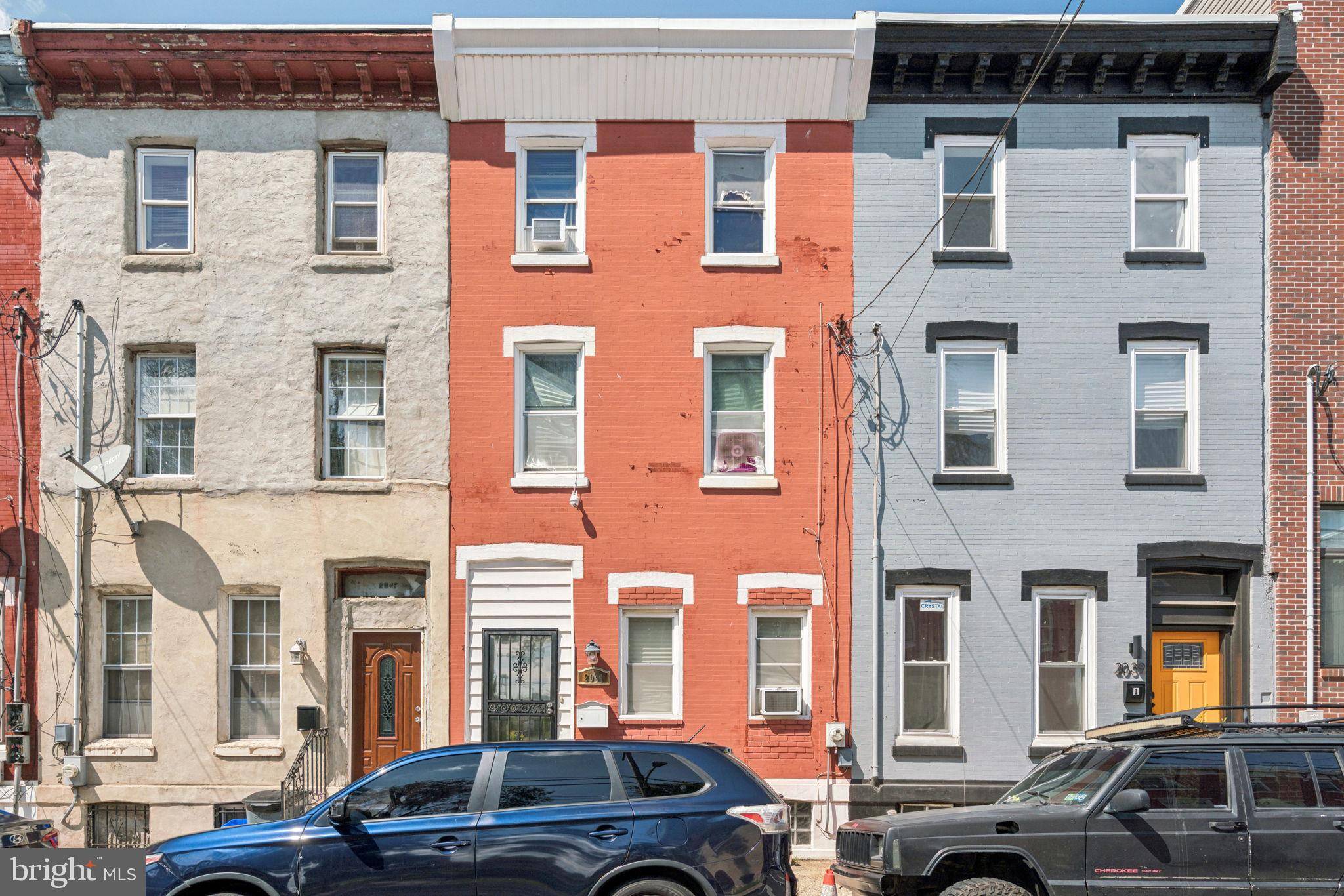 Philadelphia, PA 19121,2041 W OXFORD ST