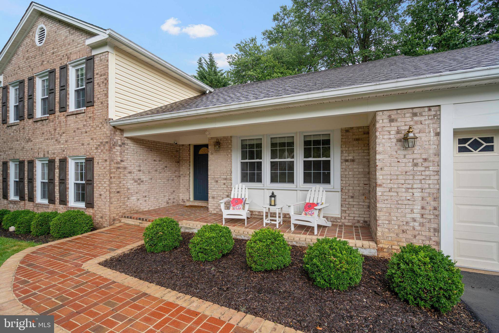 Vienna, VA 22182,1719 LARKMEADE DR