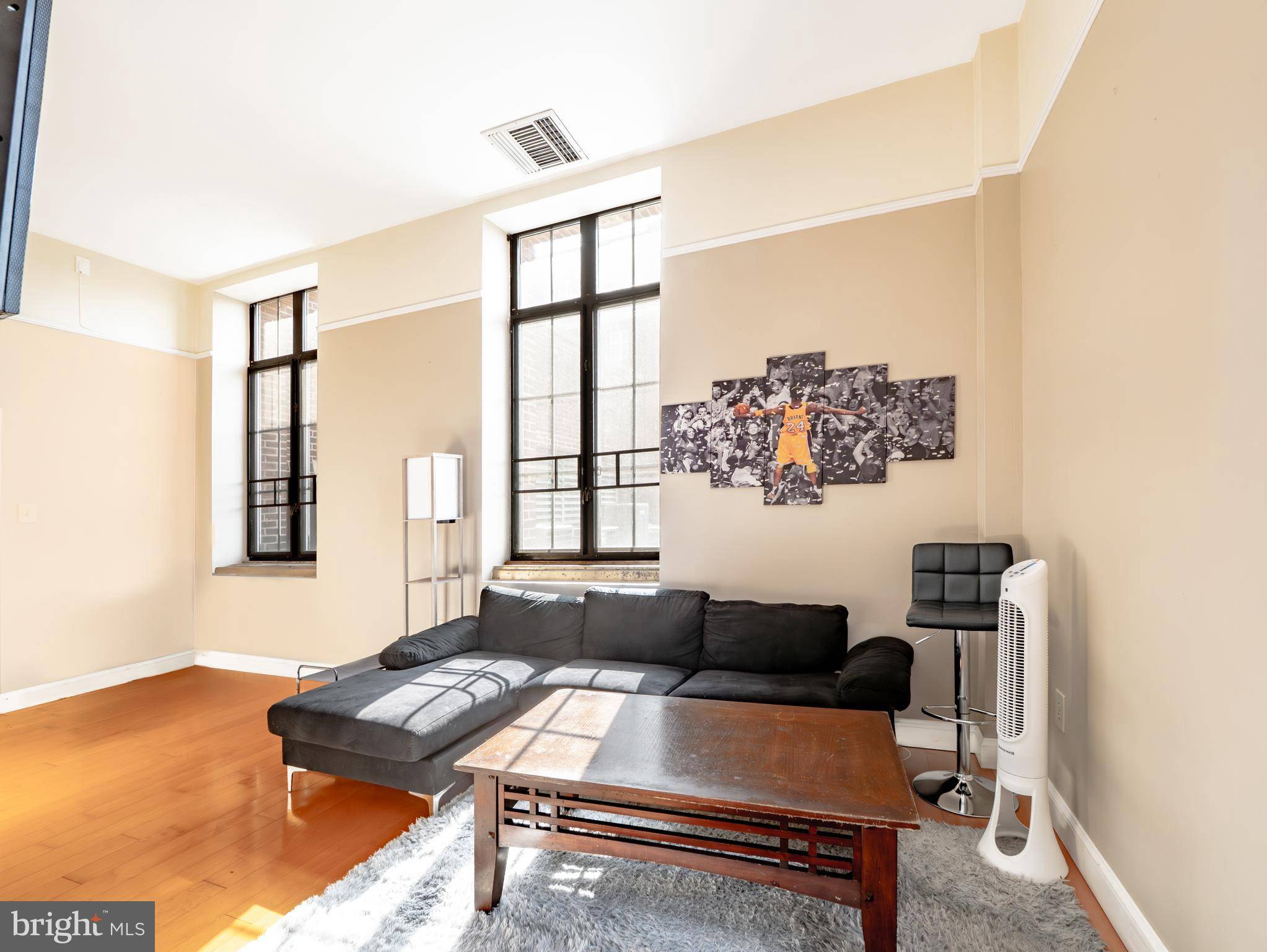 Philadelphia, PA 19130,1601 SPRING GARDEN ST #208