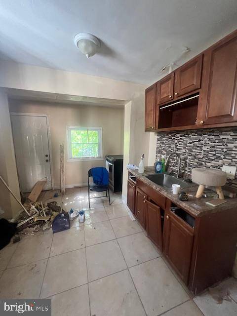 Philadelphia, PA 19132,2265 N CLEVELAND ST