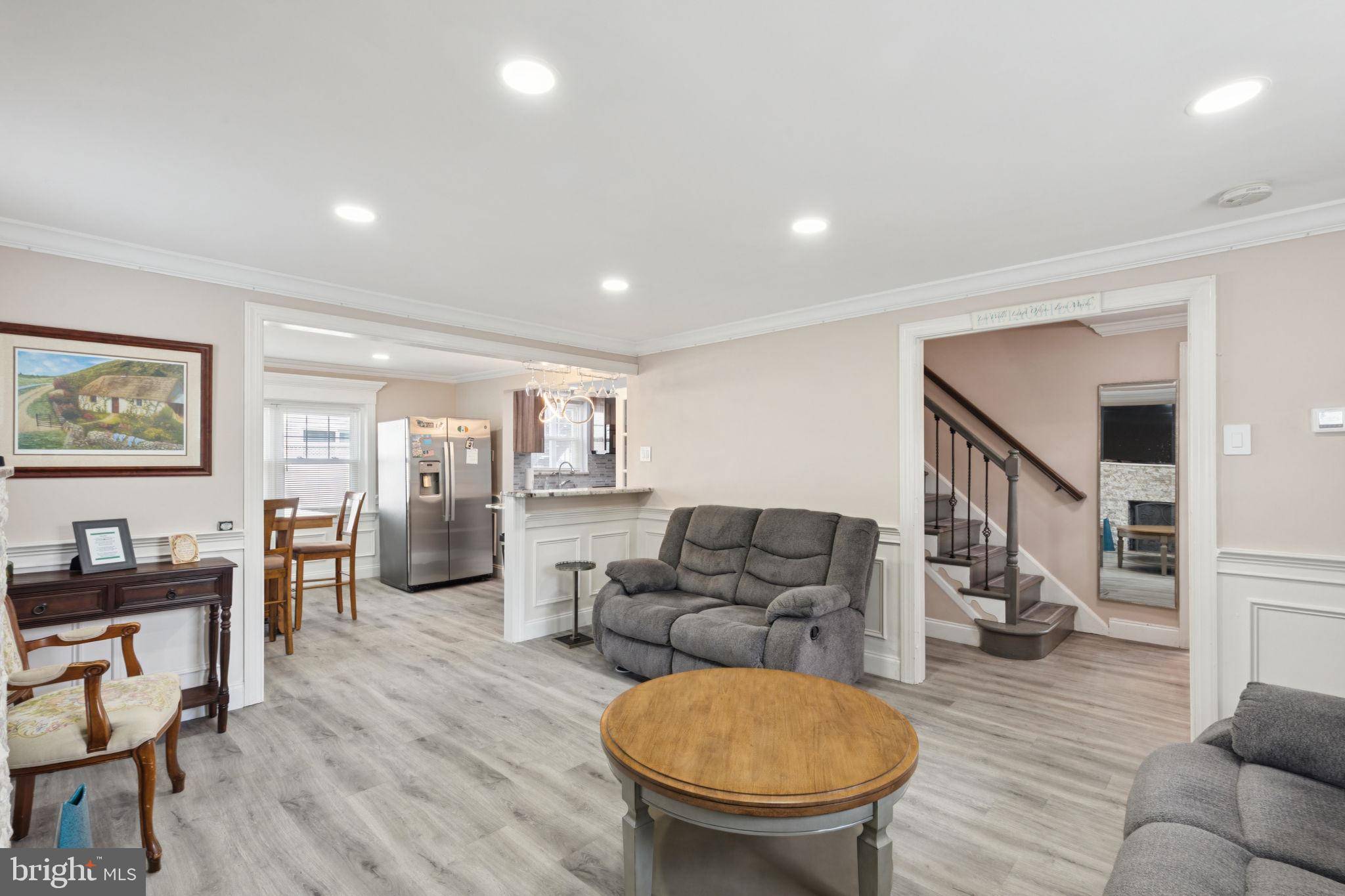 Hatboro, PA 19040,419 N YORK RD