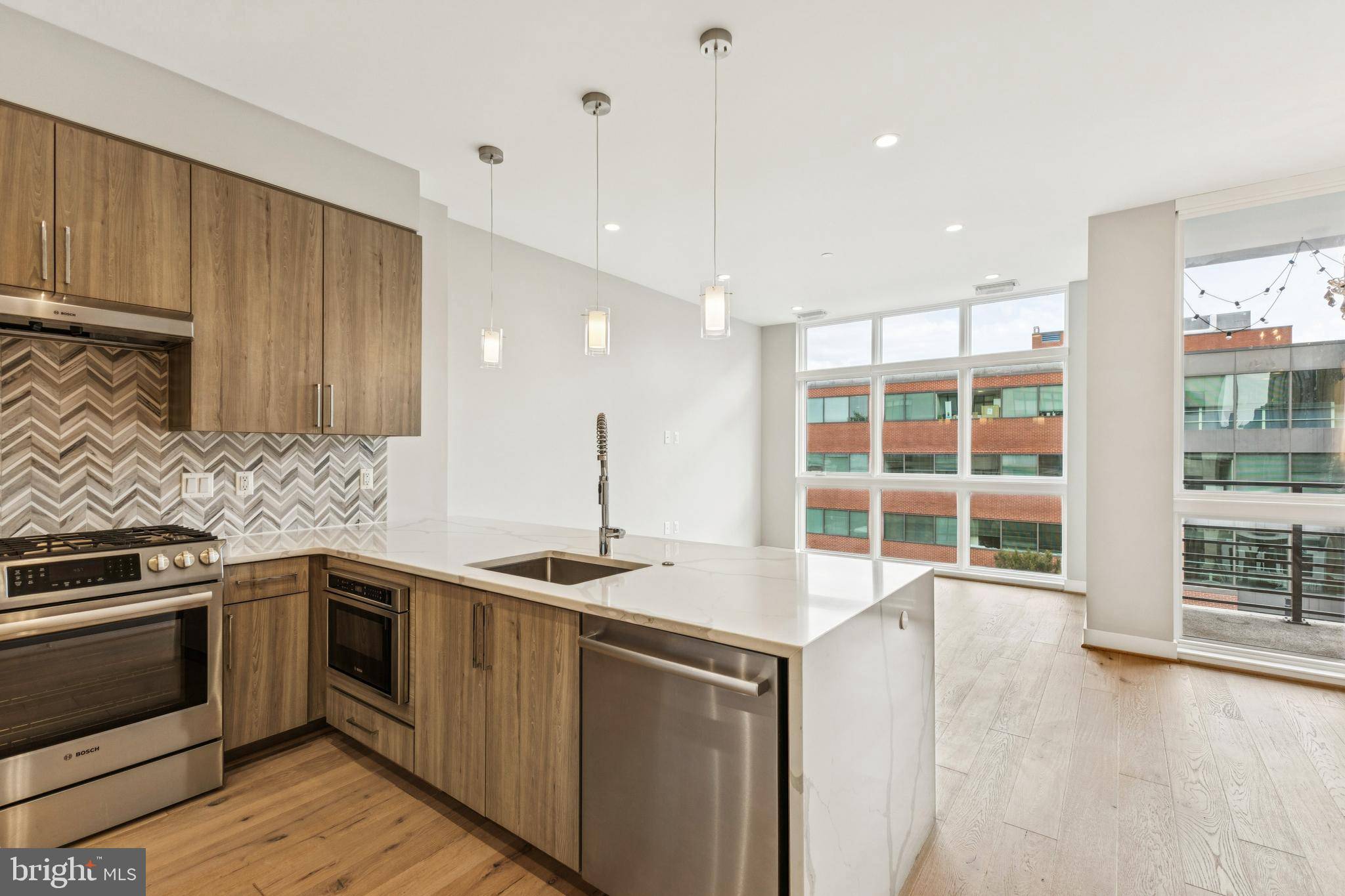 Washington, DC 20002,646 H ST NE #406